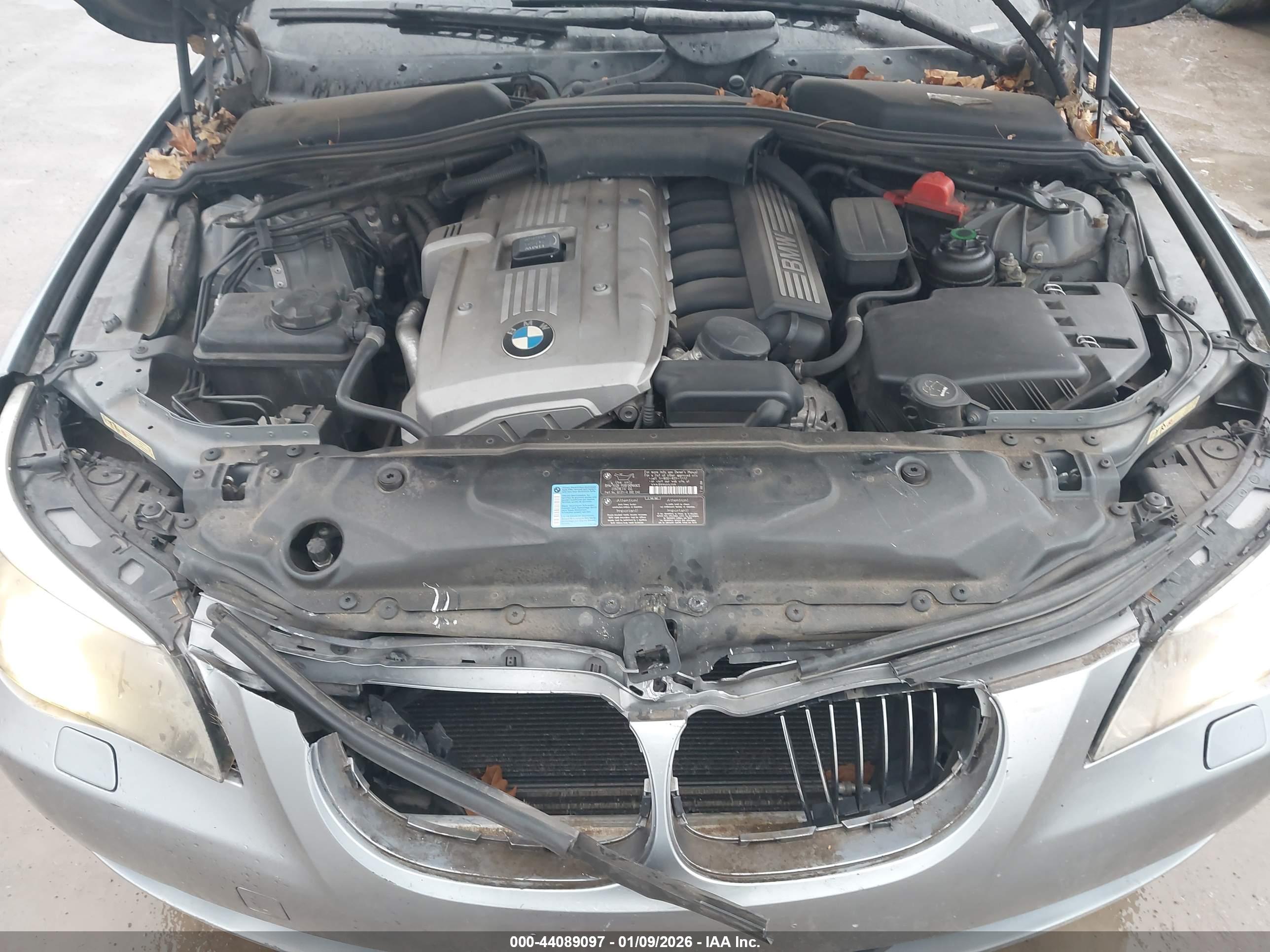 BMW 530XI image 10