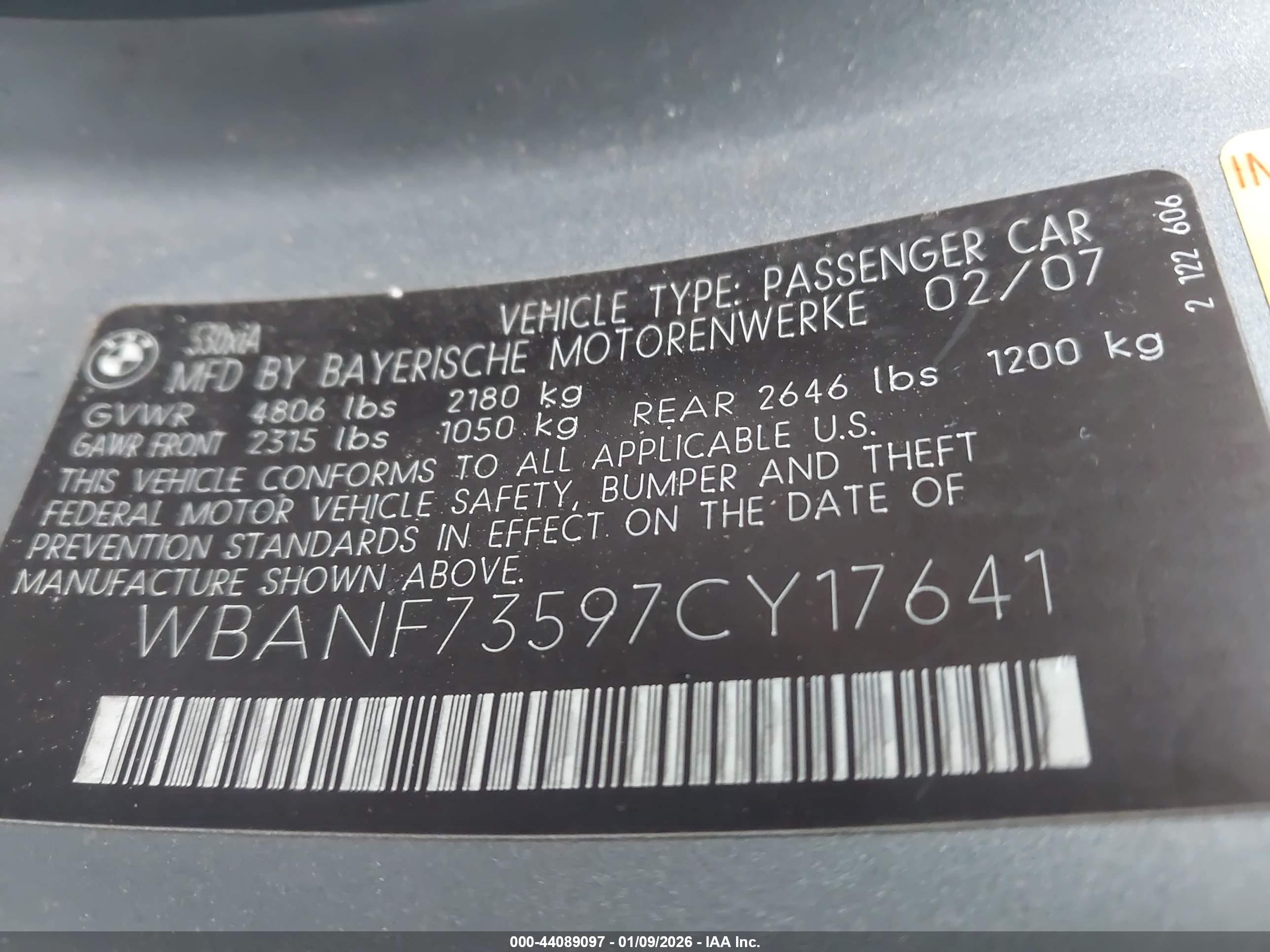 BMW 530XI image 9