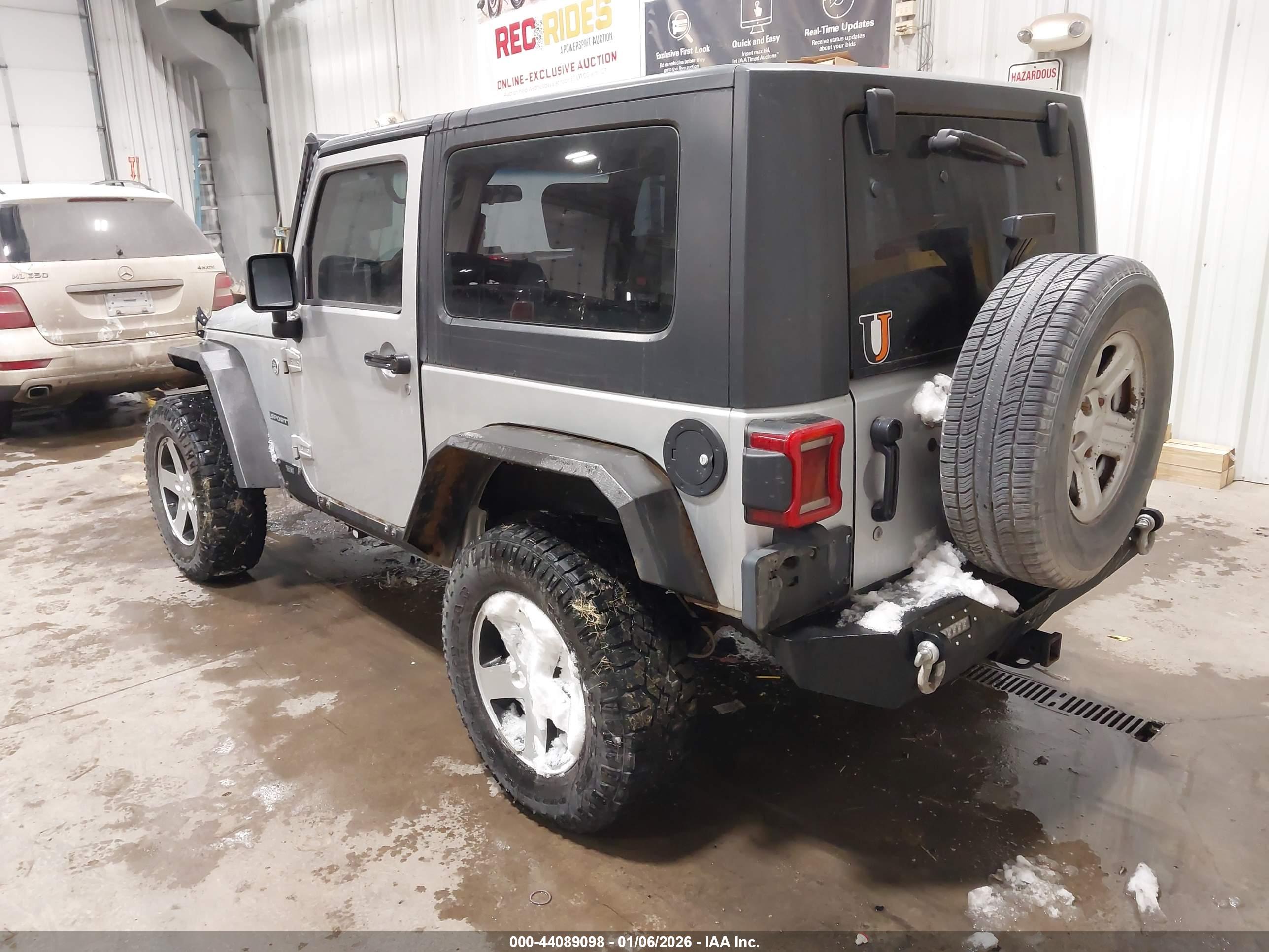 JEEP WRANGLER image 3