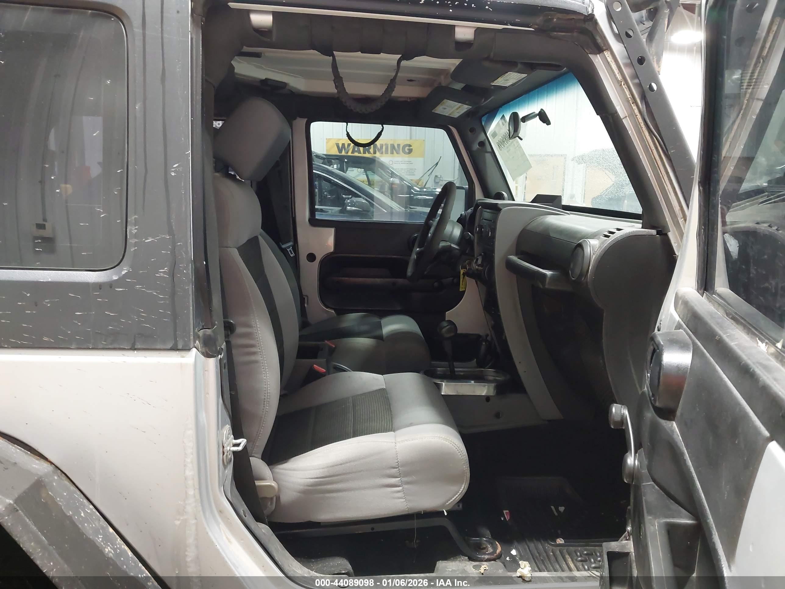 JEEP WRANGLER image 5