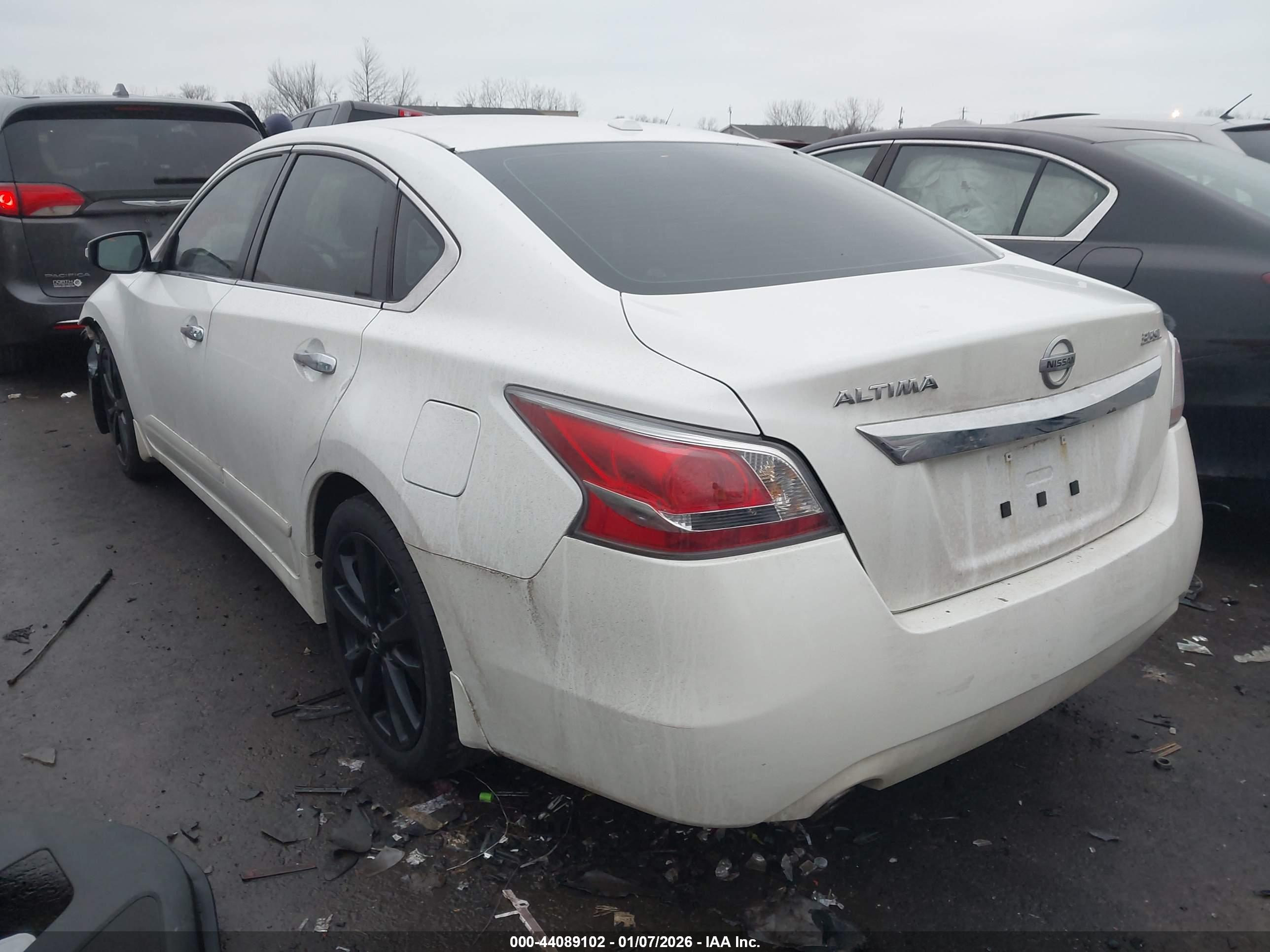 NISSAN ALTIMA image 3