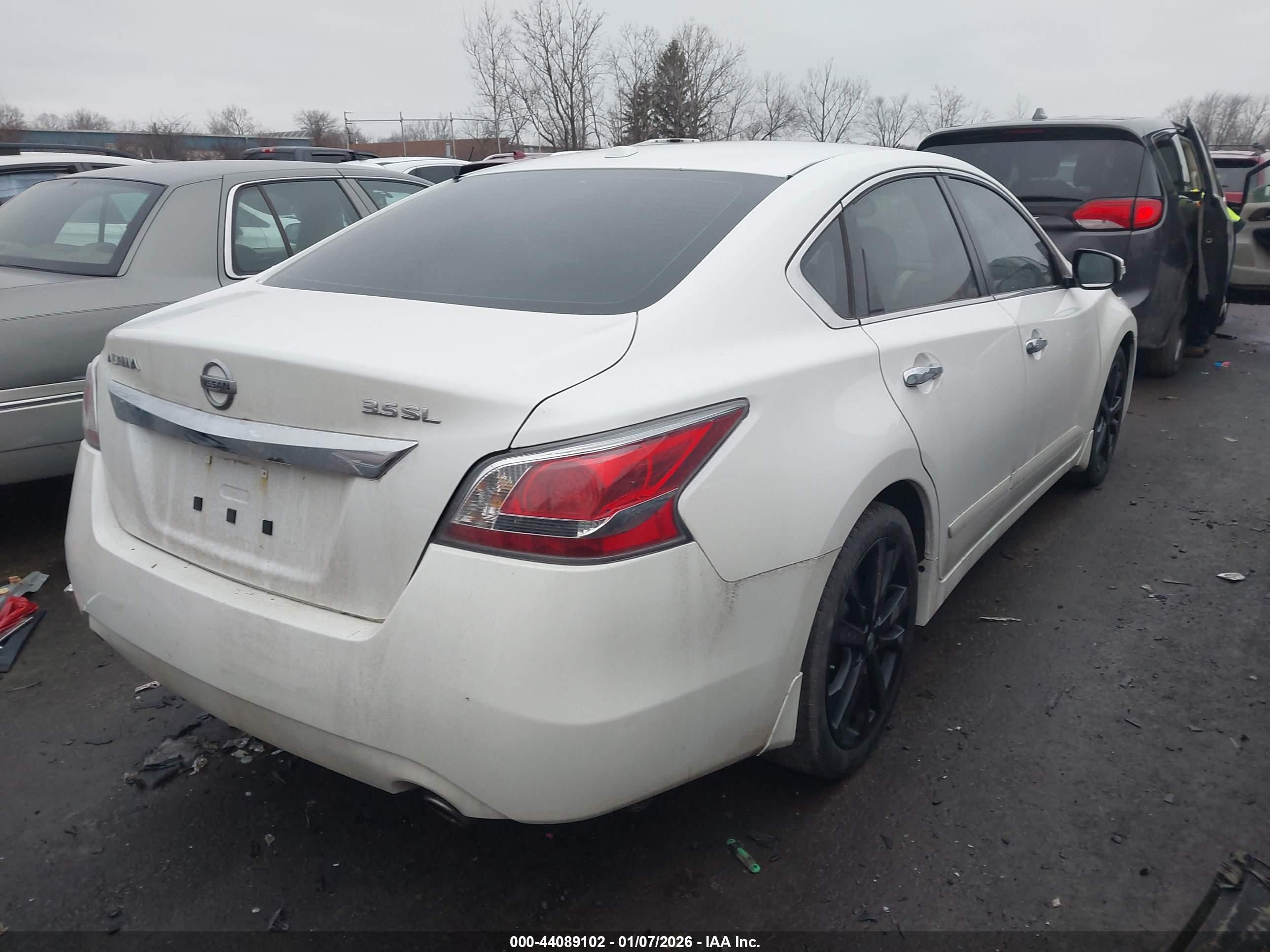 NISSAN ALTIMA image 4