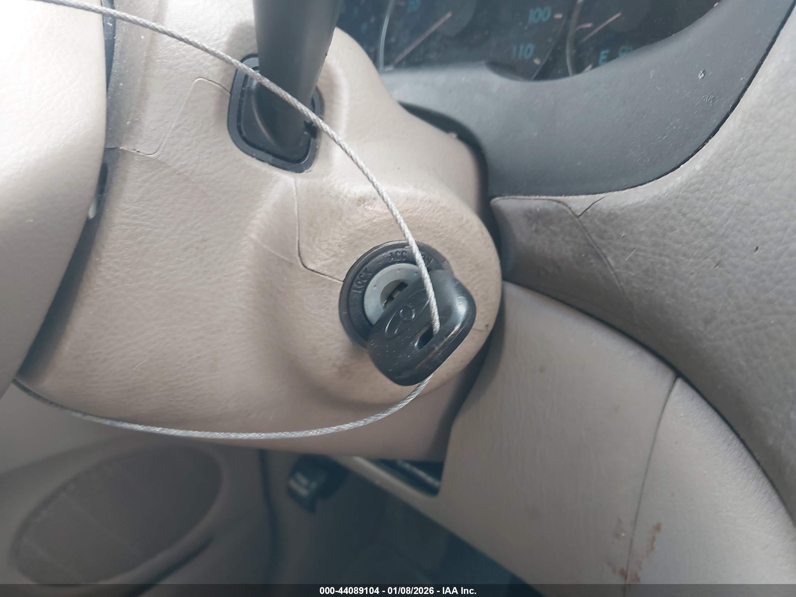 TOYOTA SIENNA image 11