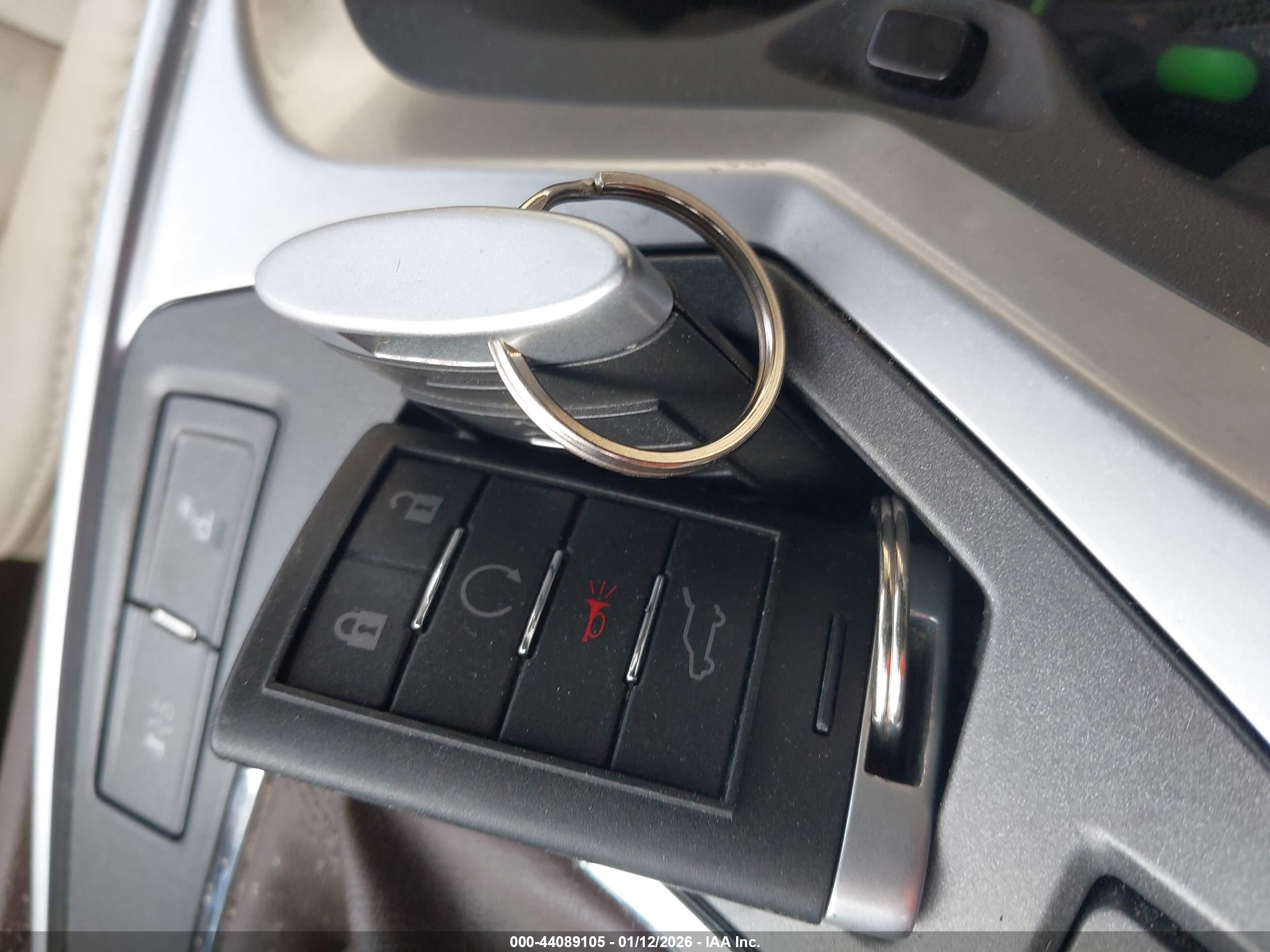 CADILLAC SRX image 11