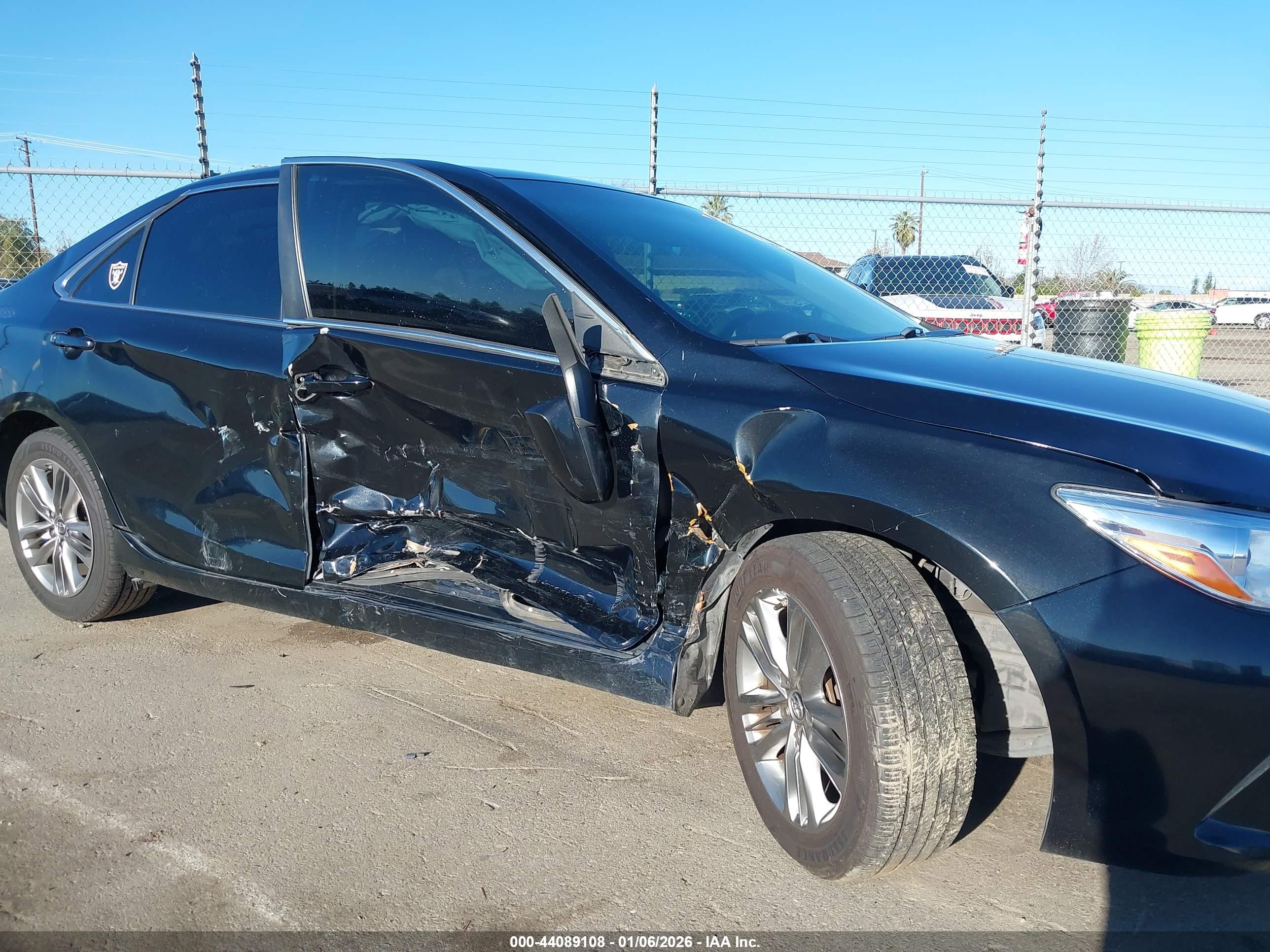 TOYOTA CAMRY image 6
