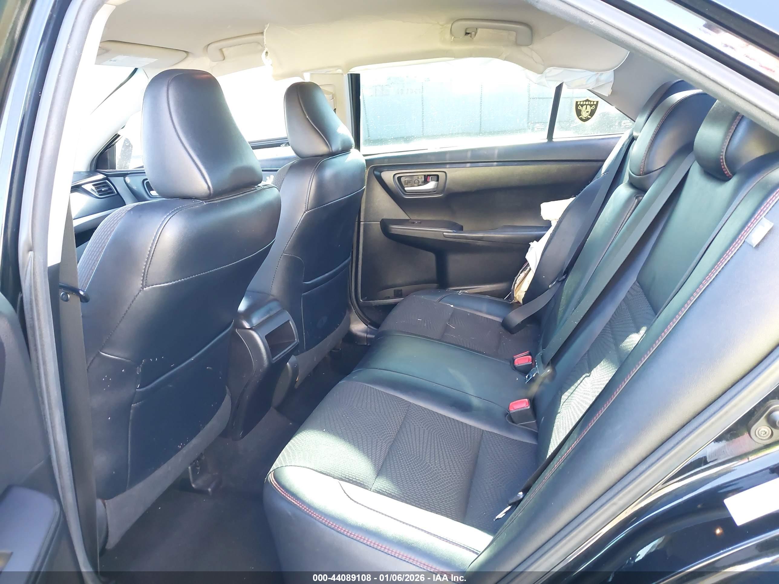TOYOTA CAMRY image 8