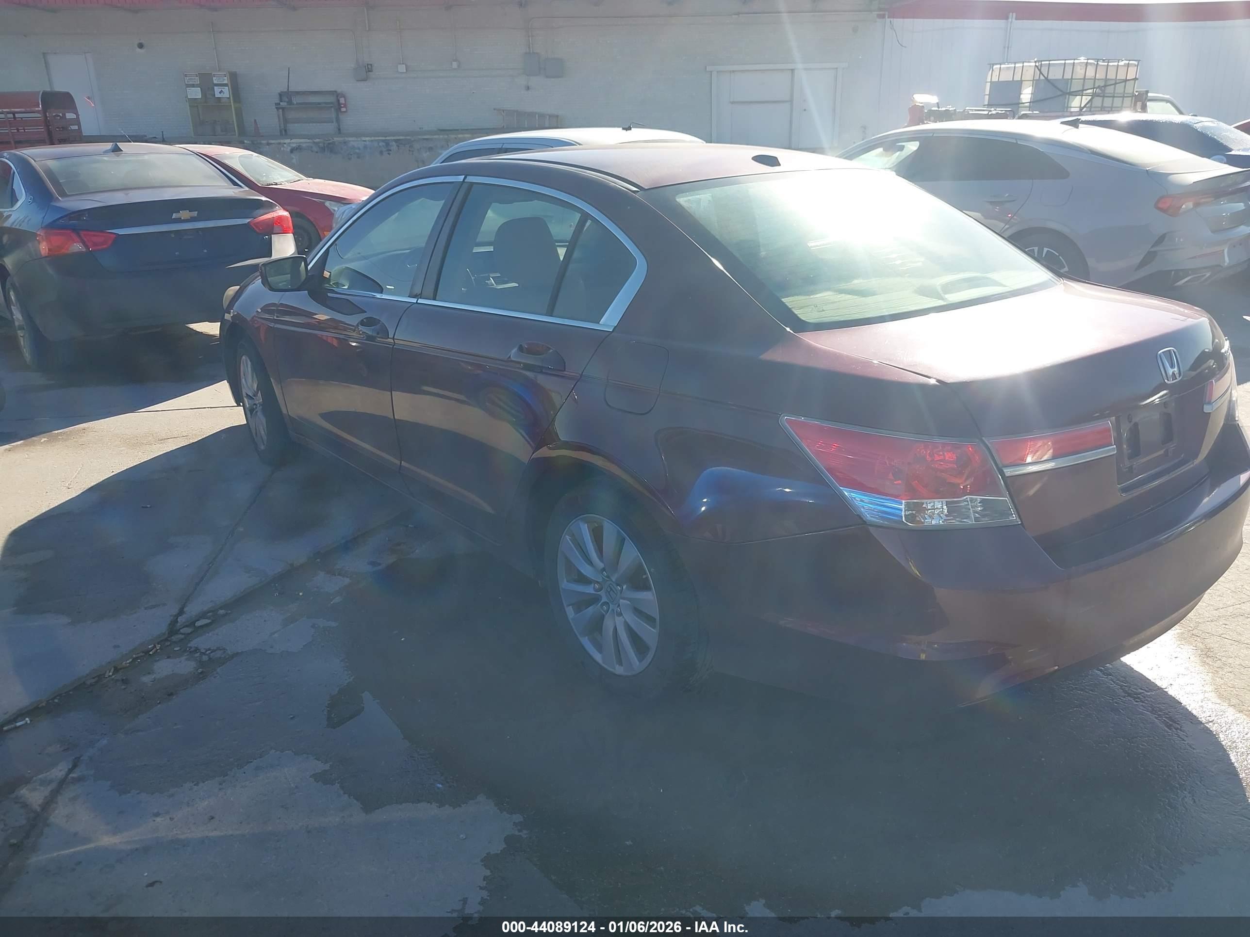 HONDA ACCORD image 3