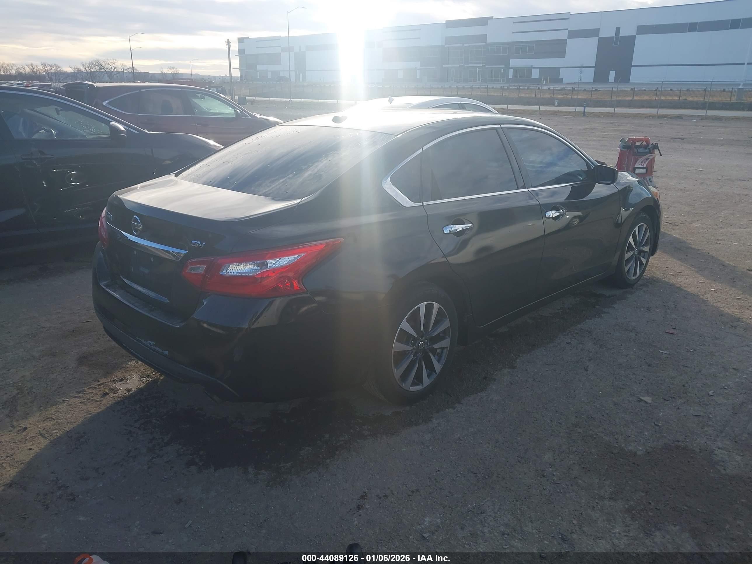 NISSAN ALTIMA image 4