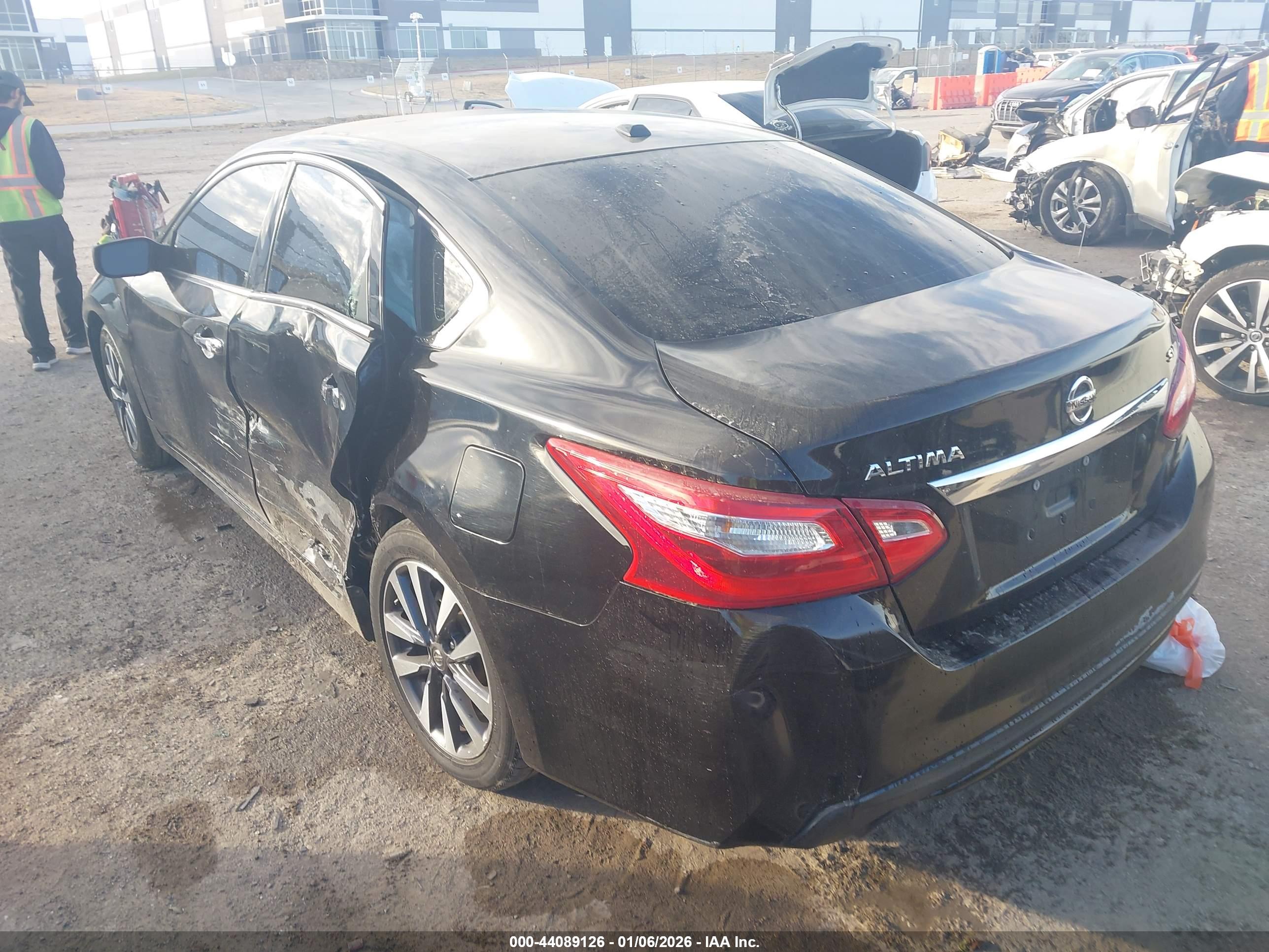 NISSAN ALTIMA image 6