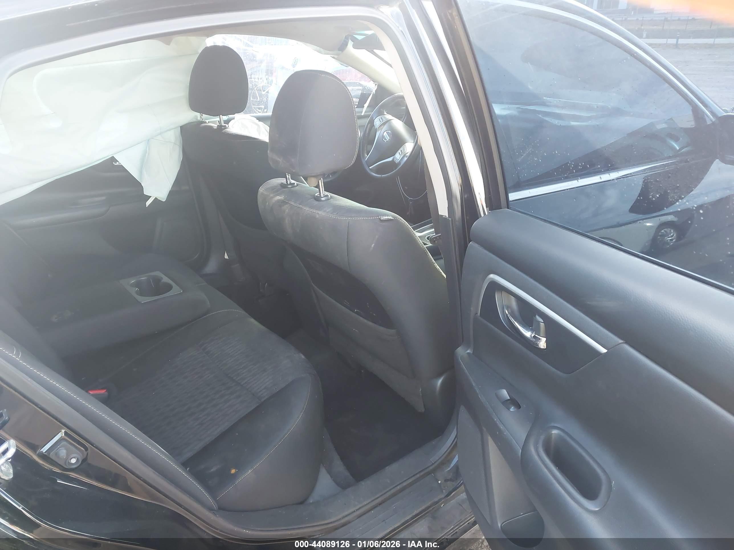 NISSAN ALTIMA image 8