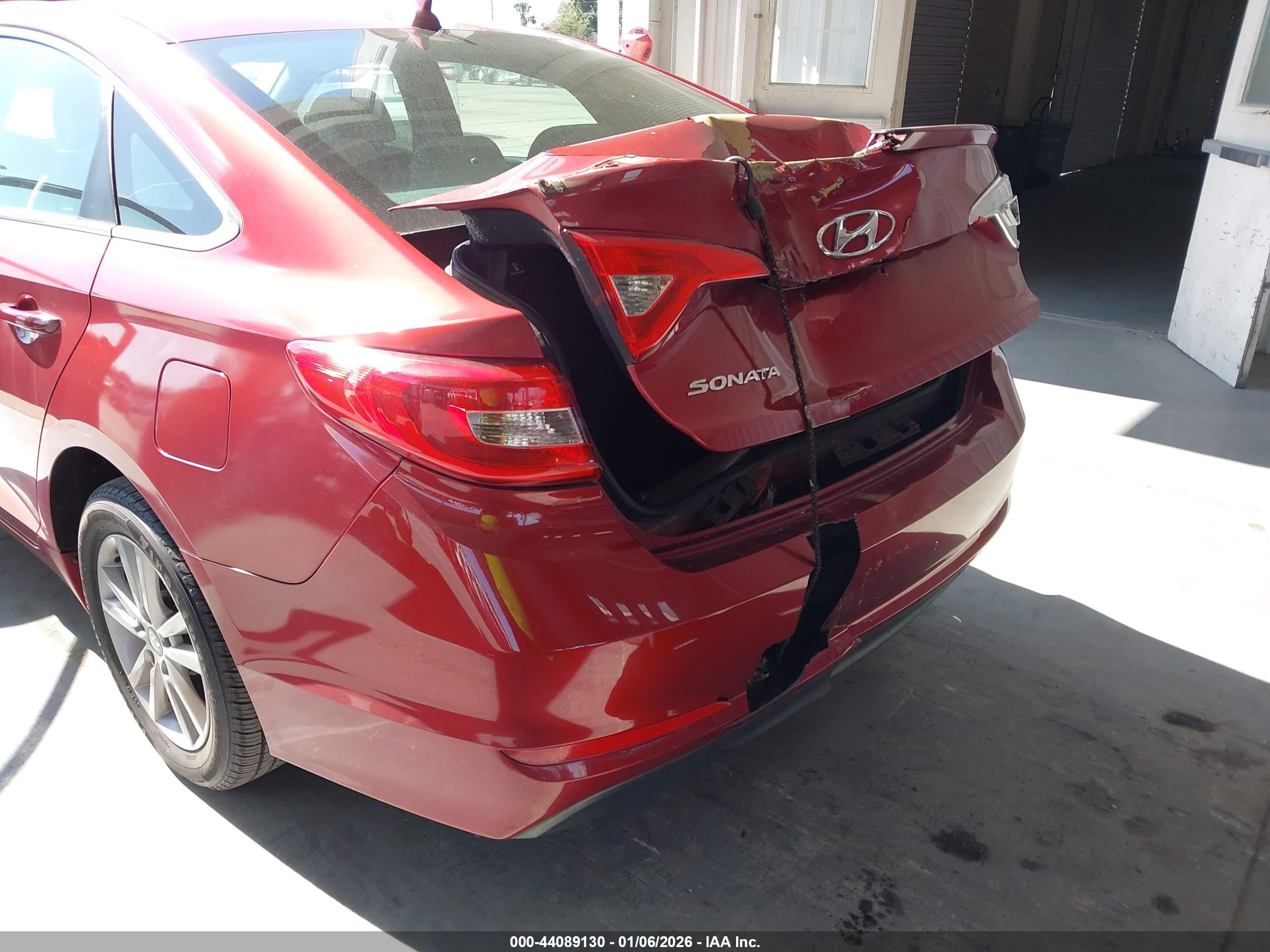 HYUNDAI SONATA image 6