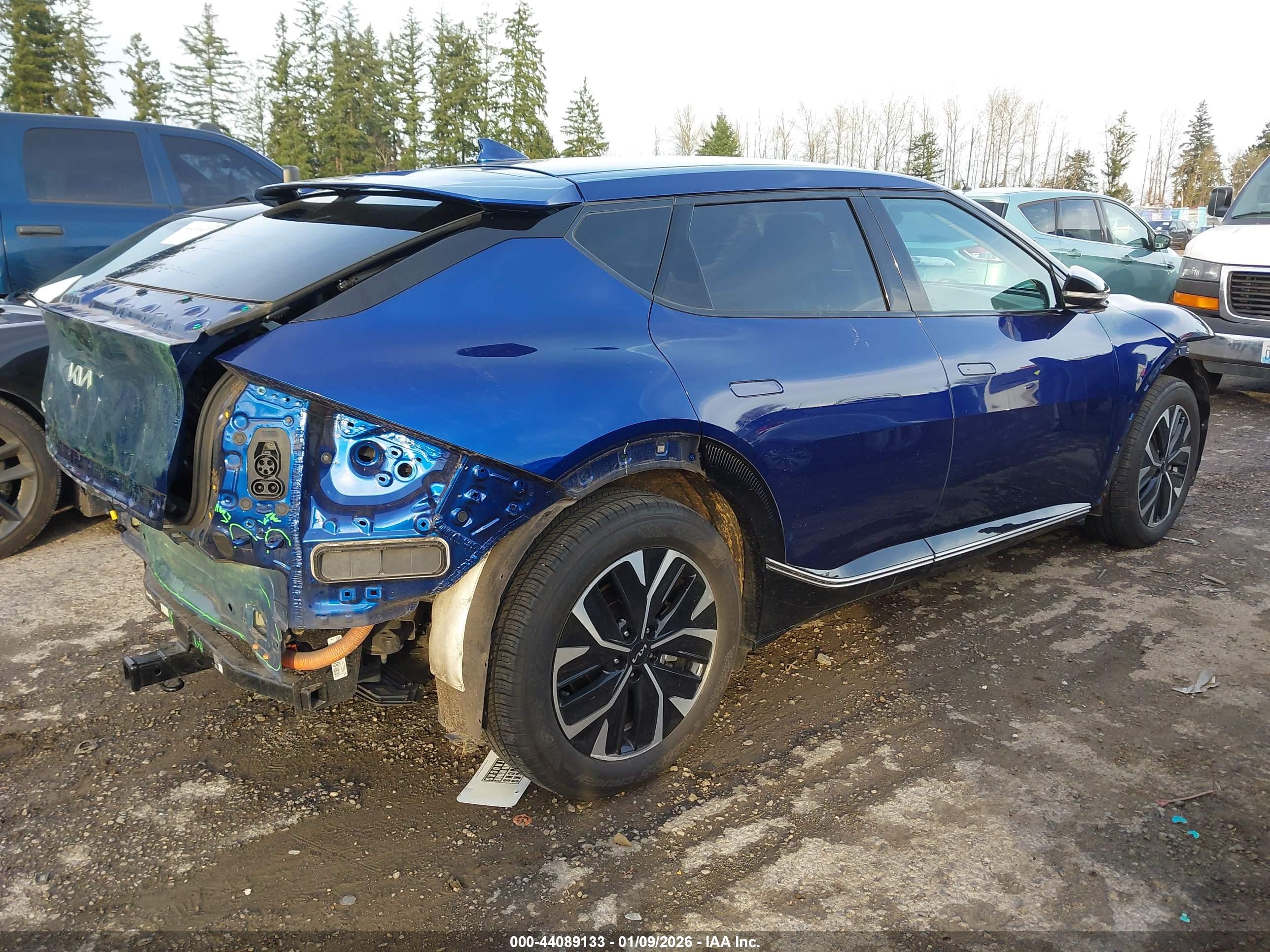 KIA EV6 image 4