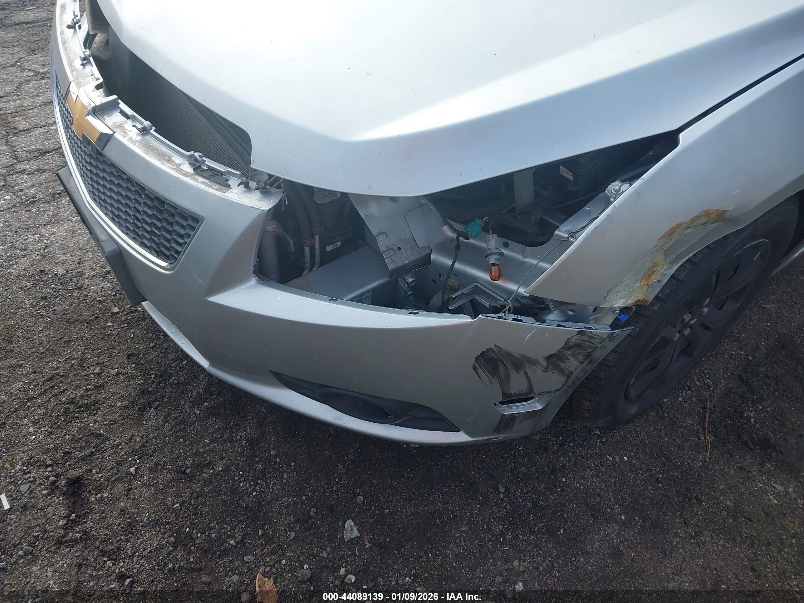 CHEVROLET CRUZE image 6