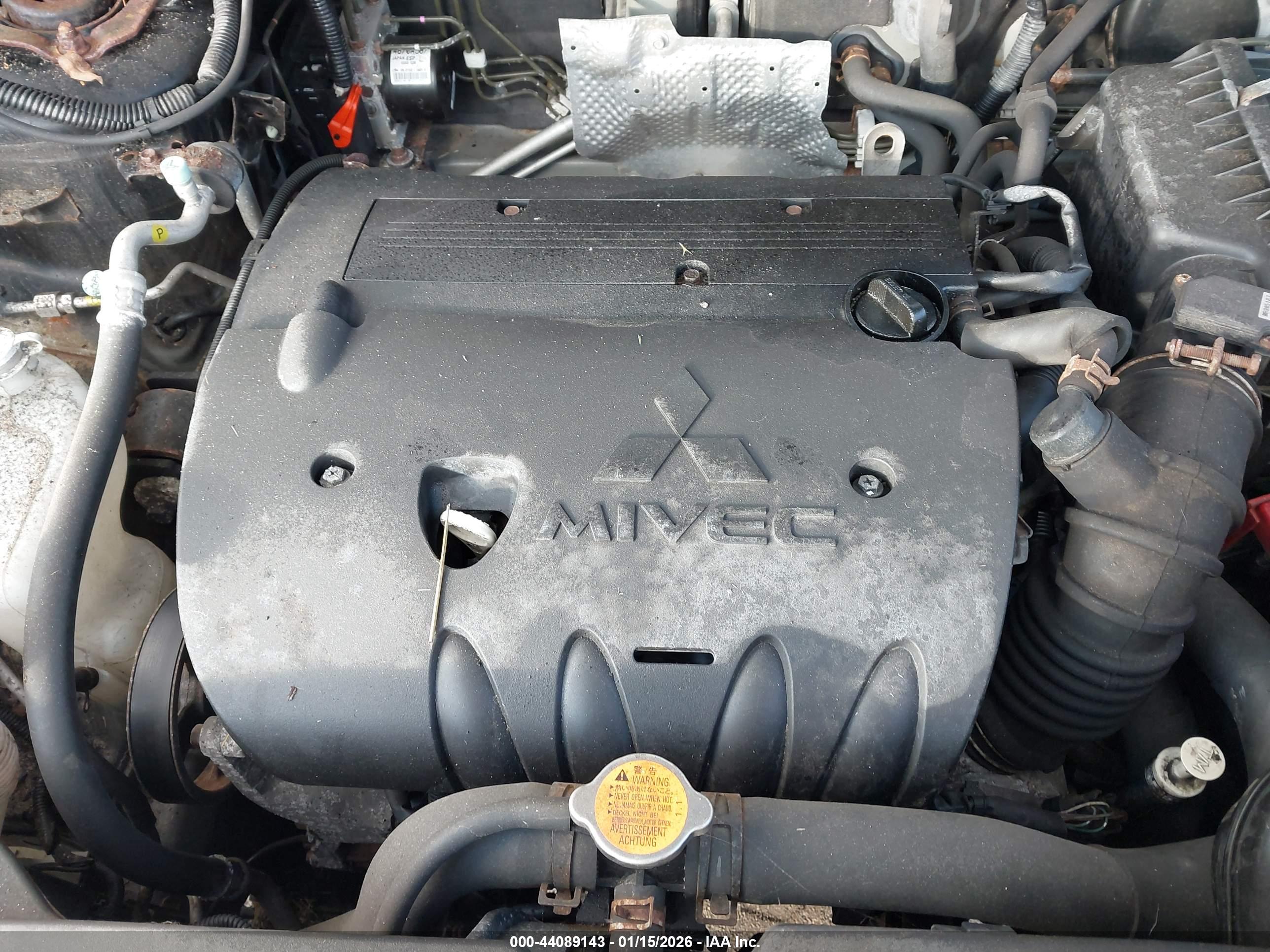 MITSUBISHI RVR image 10
