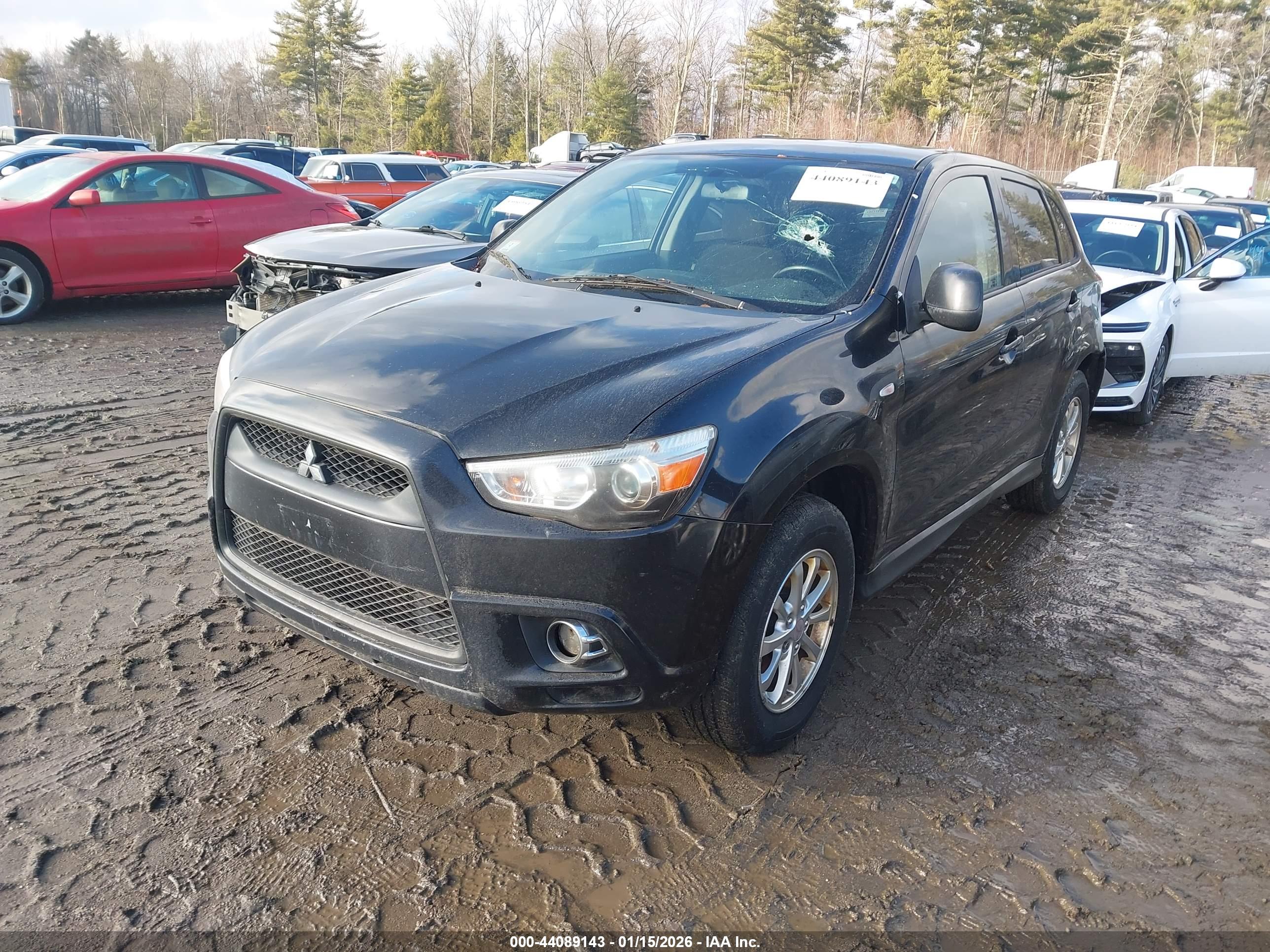 MITSUBISHI RVR image 2