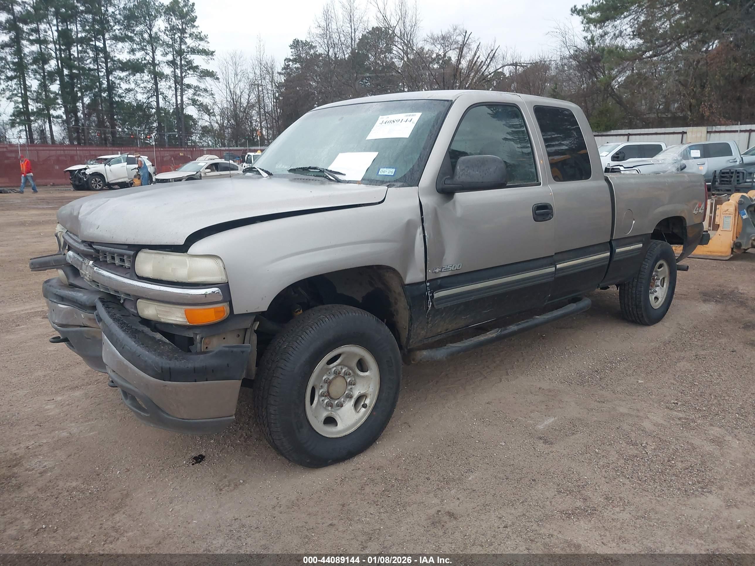 CHEVROLET SILVERADO image 2