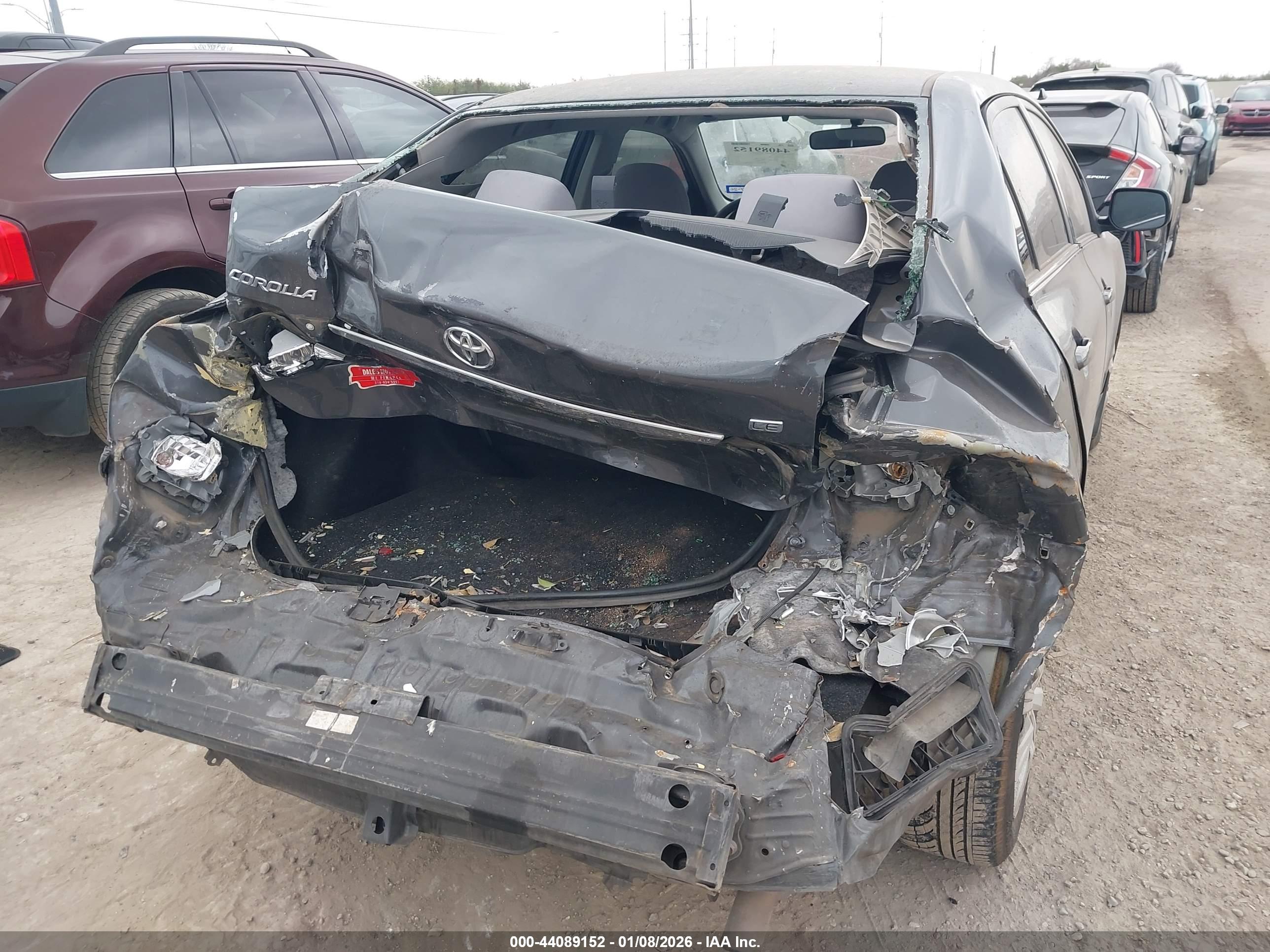 TOYOTA COROLLA image 6