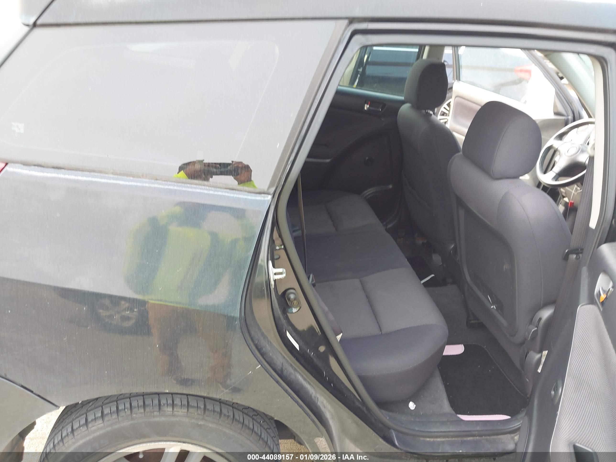 TOYOTA MATRIX image 8