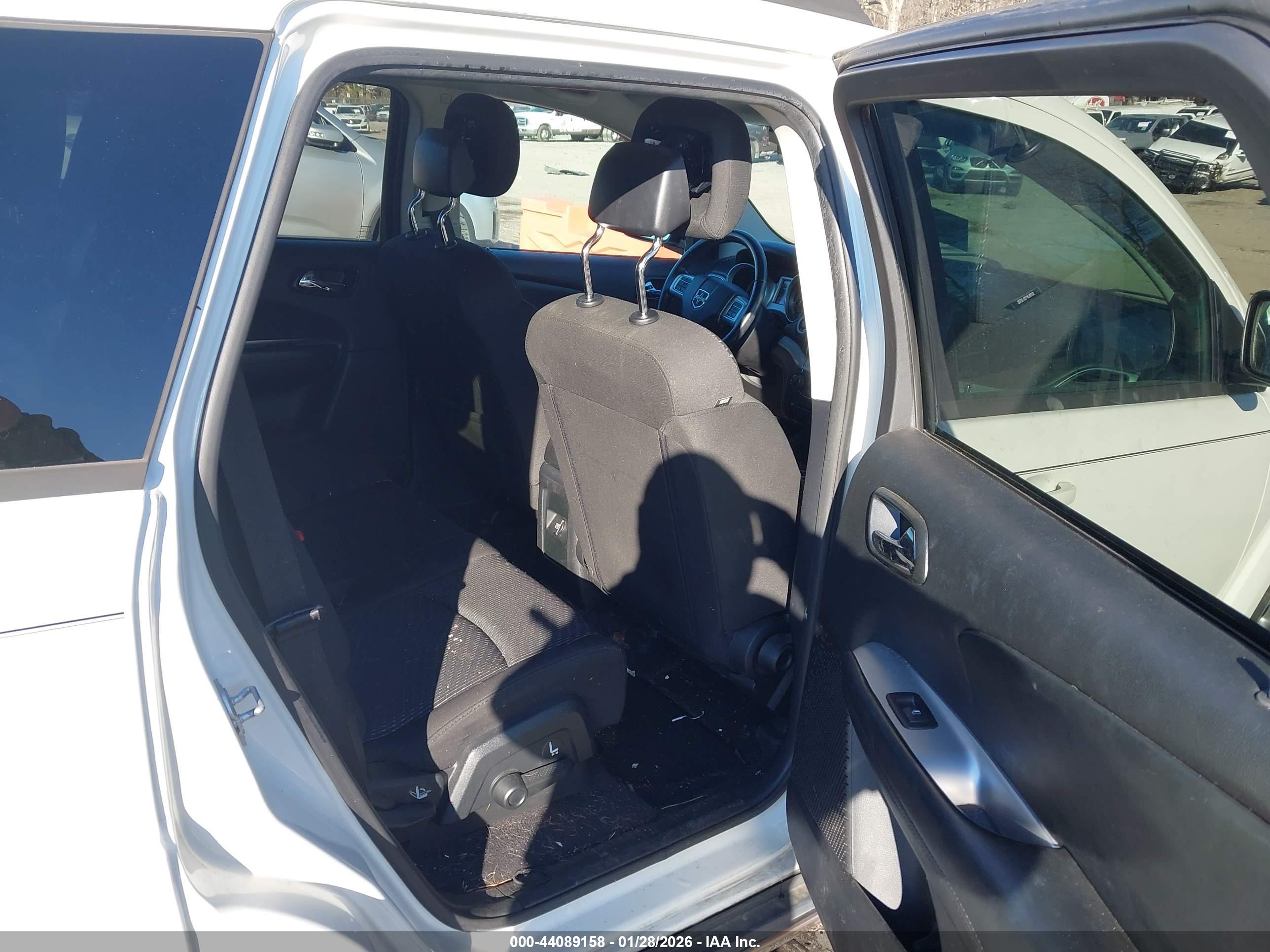 DODGE JOURNEY image 8