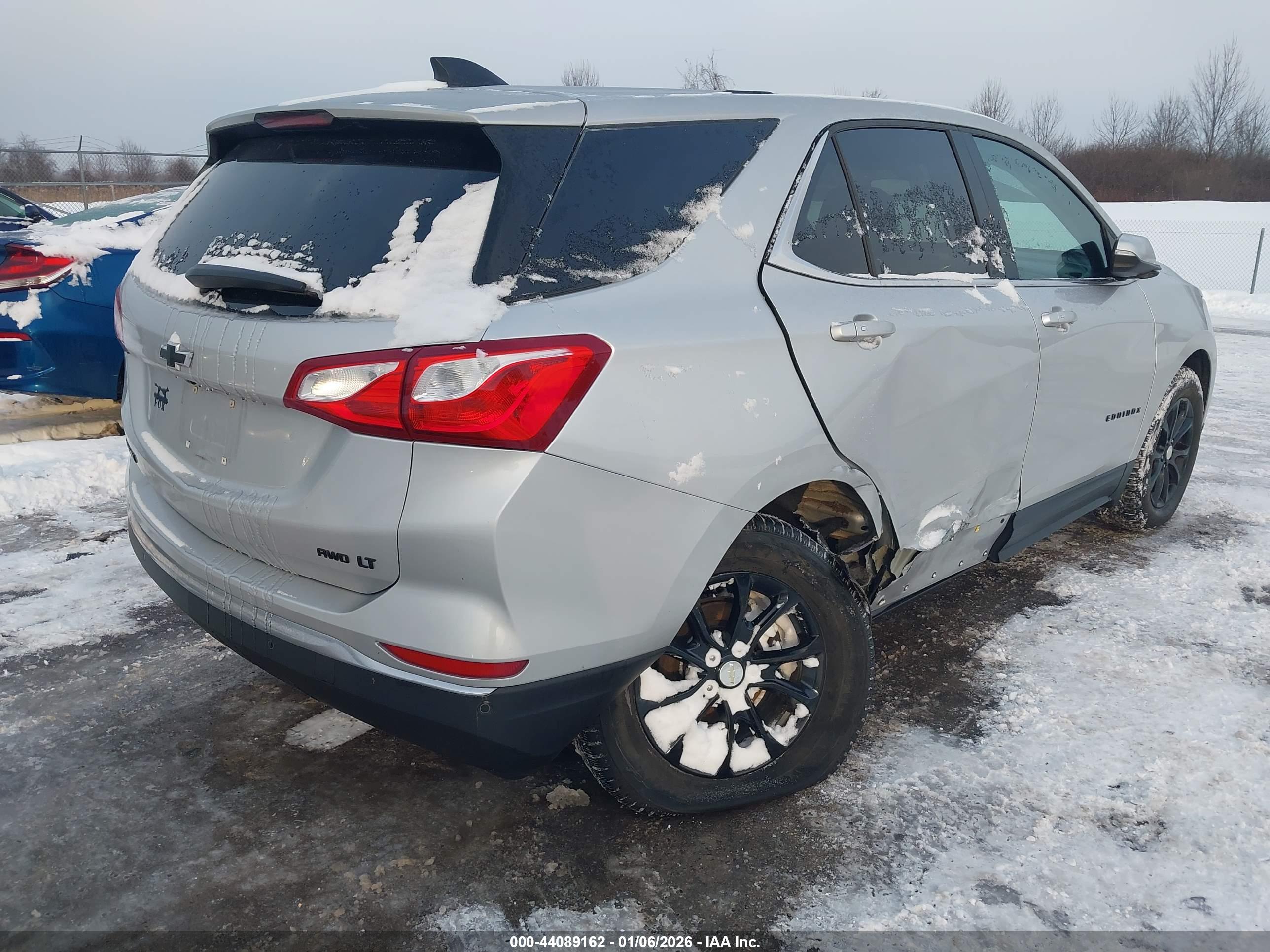 CHEVROLET EQUINOX image 4