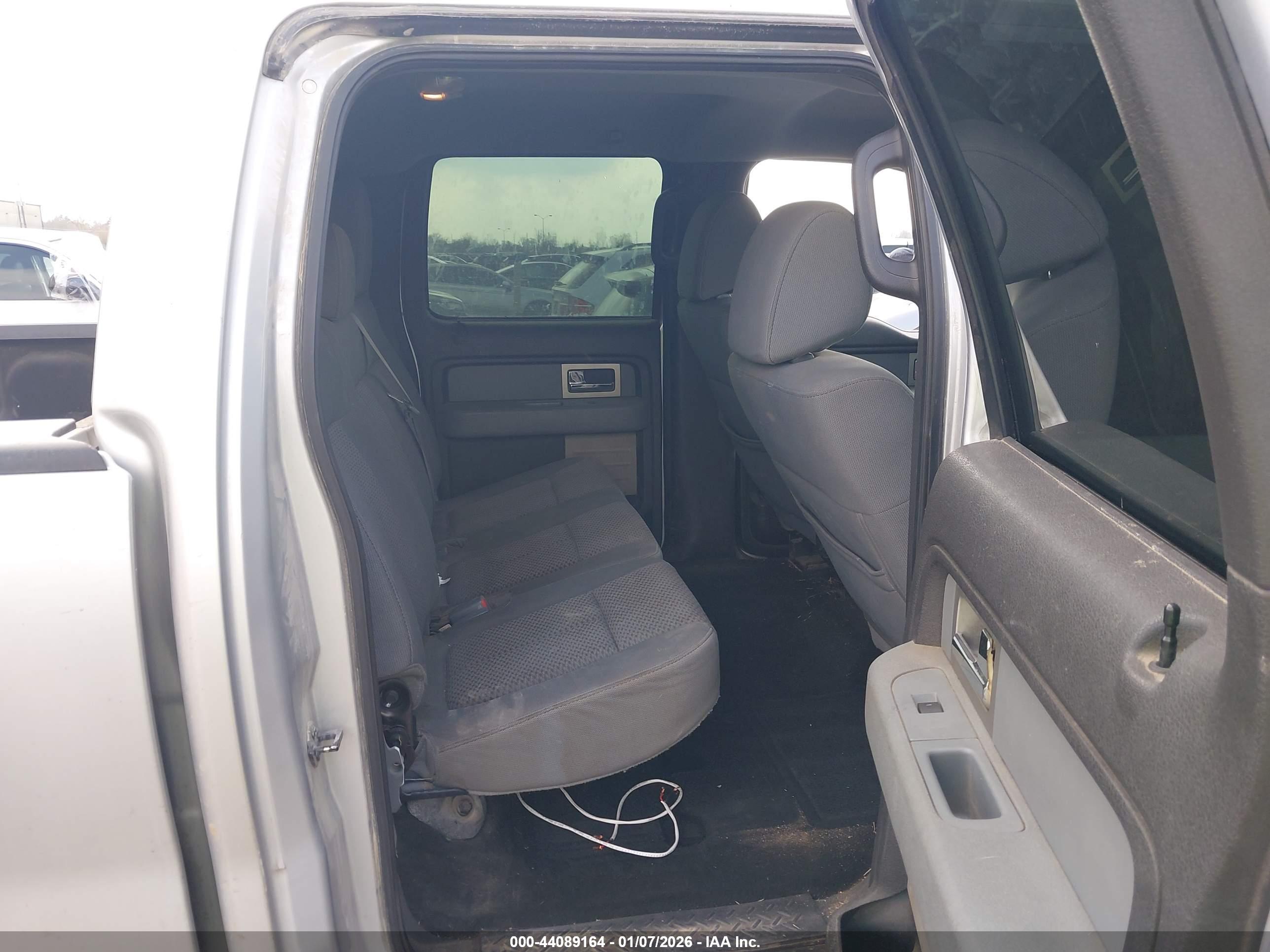 FORD F-150 image 8