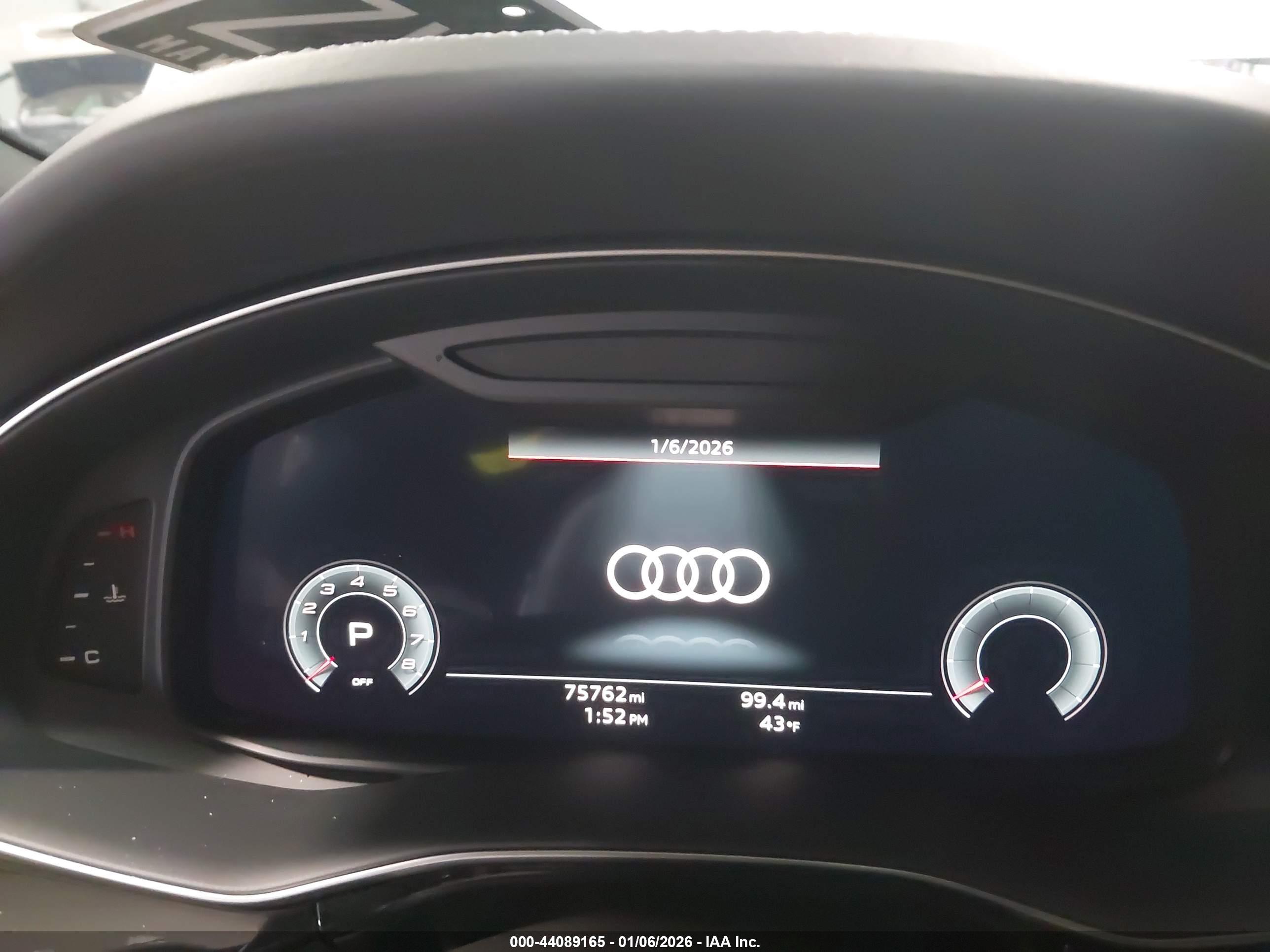 AUDI Q8 image 7