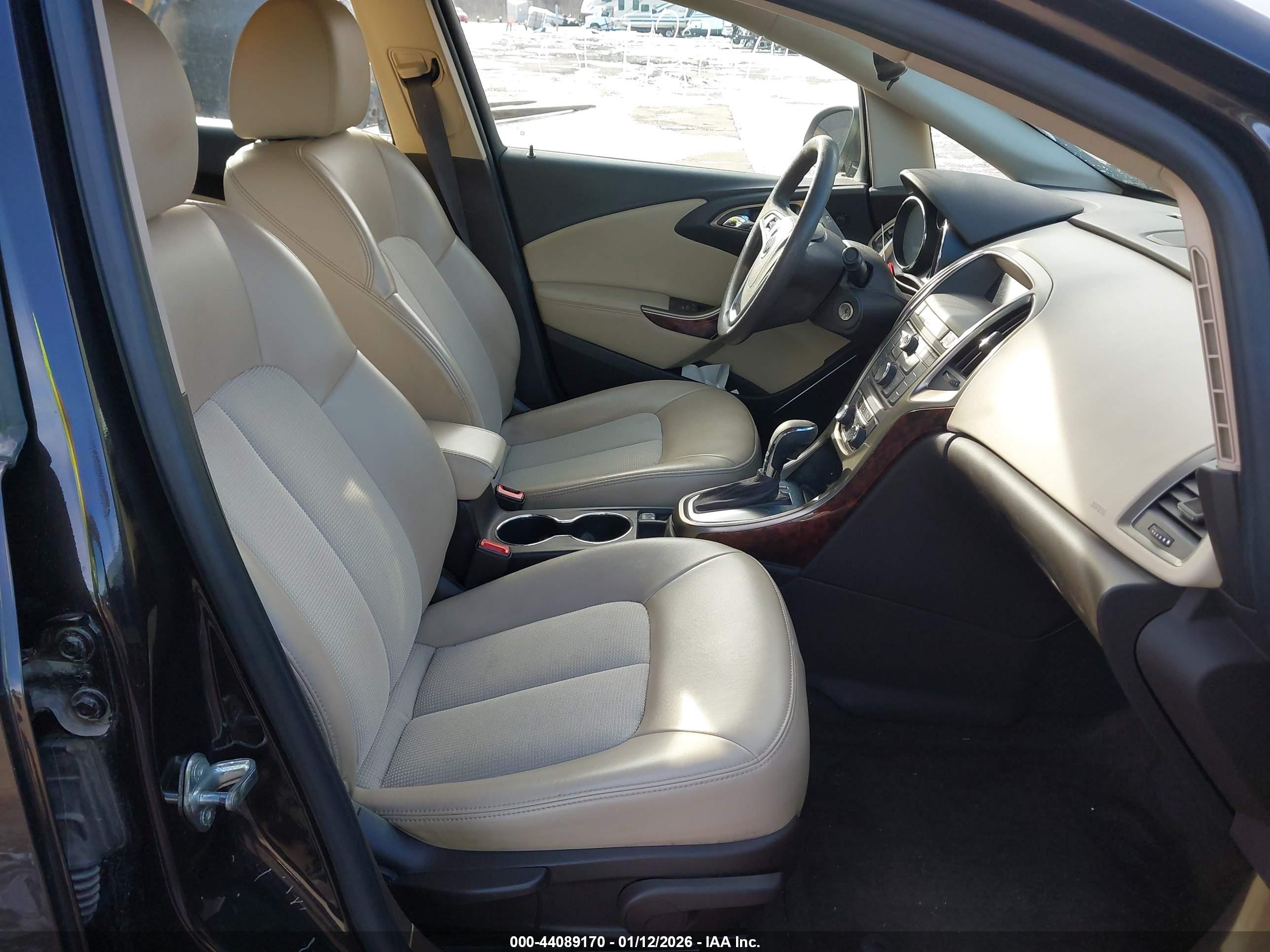 BUICK VERANO image 5