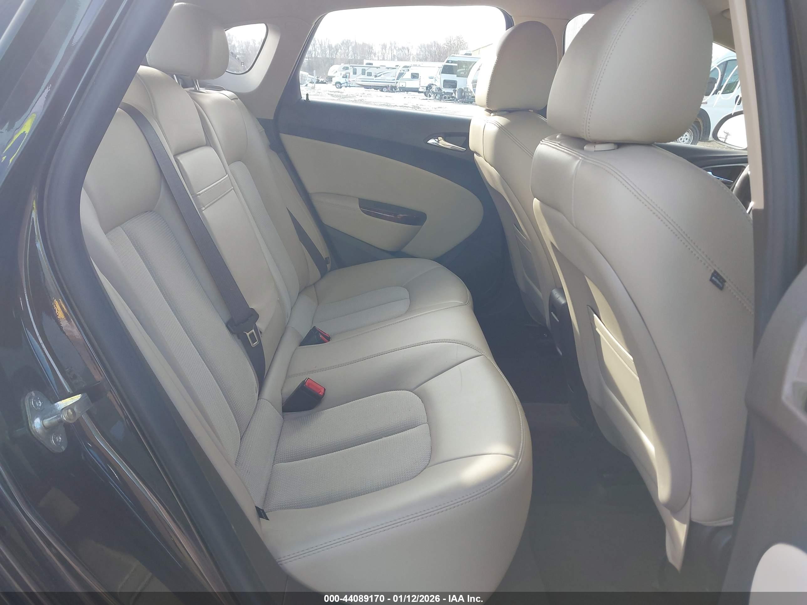 BUICK VERANO image 8