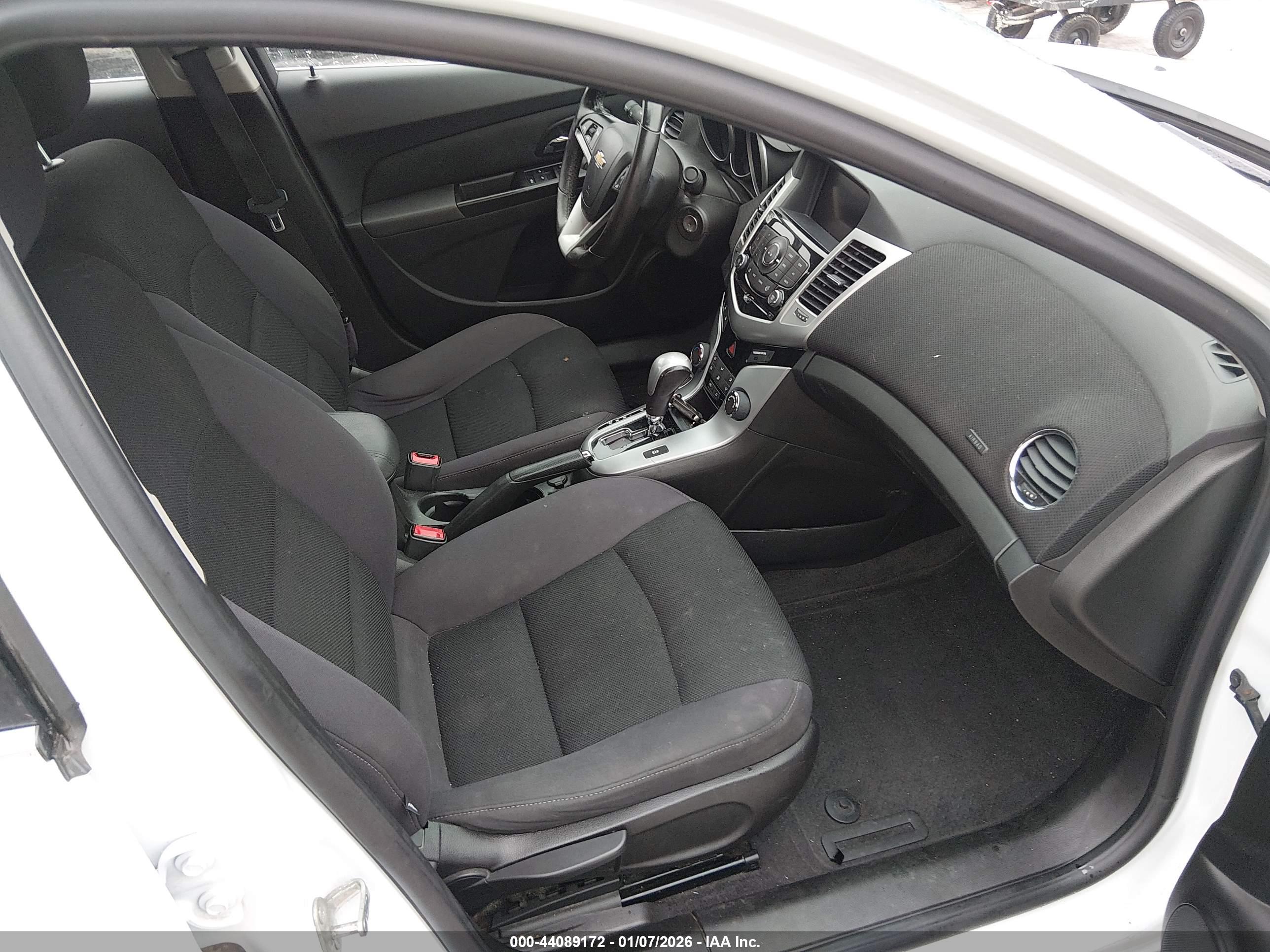 CHEVROLET CRUZE image 5