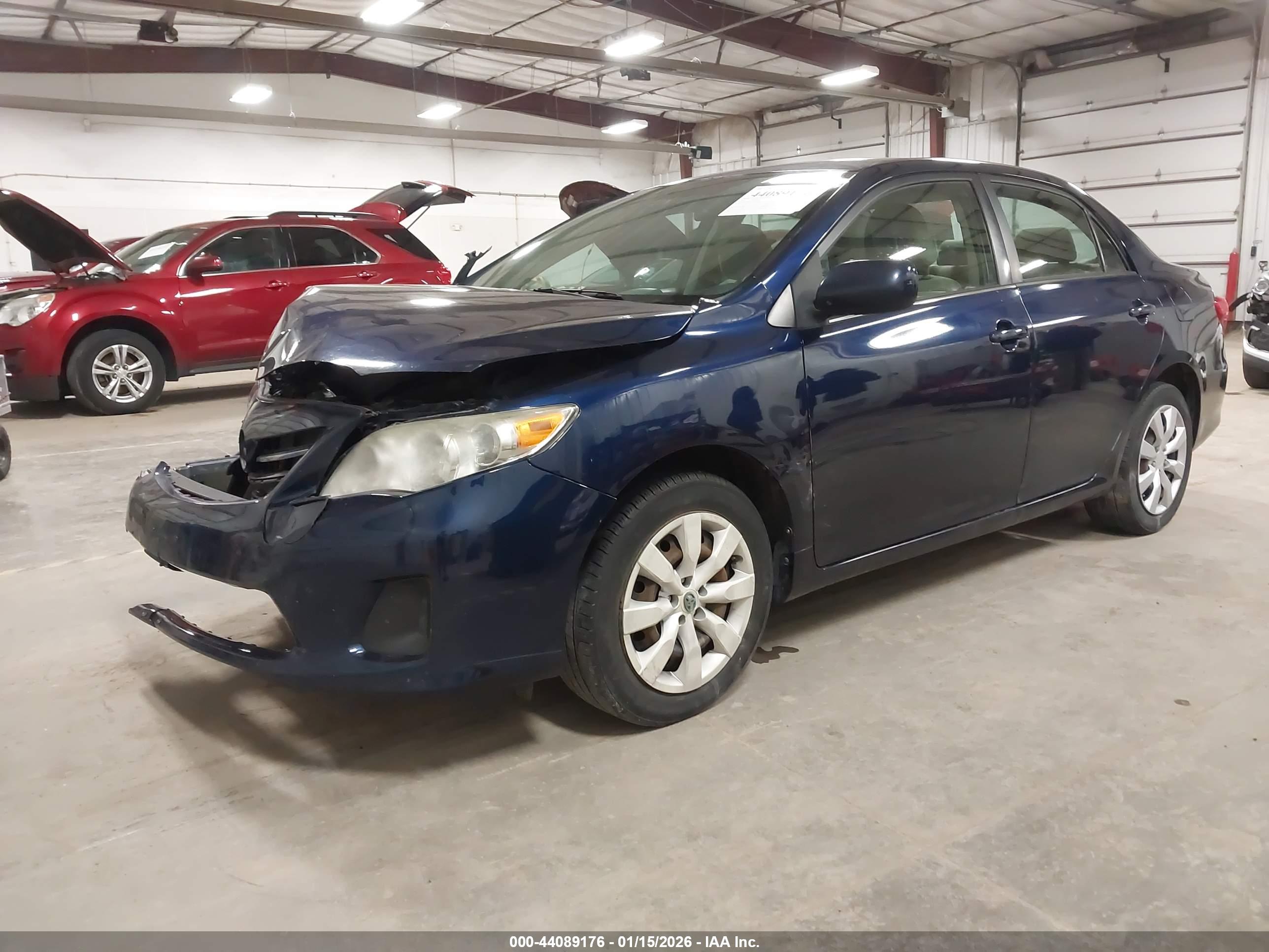 TOYOTA COROLLA image 2