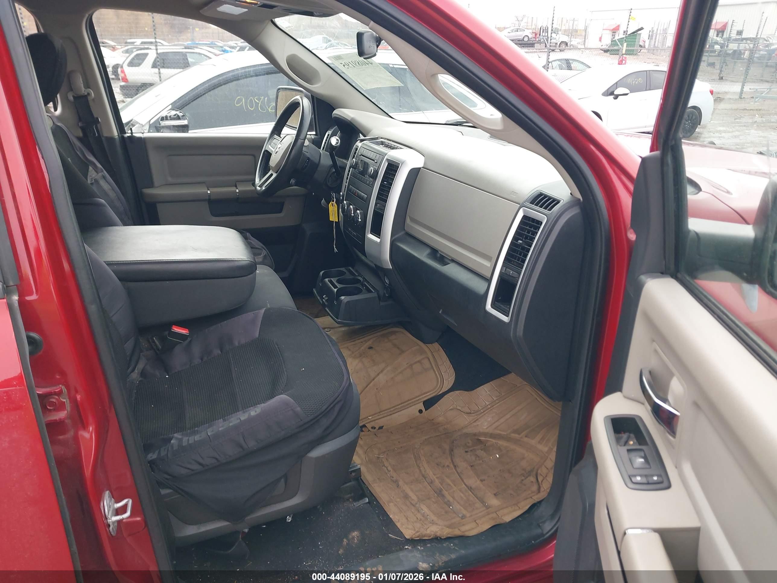 DODGE RAM image 5