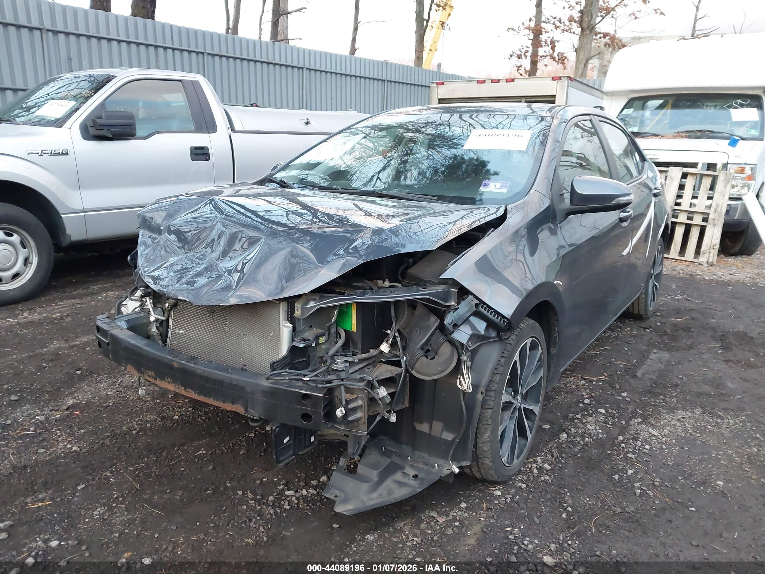 TOYOTA COROLLA image 2
