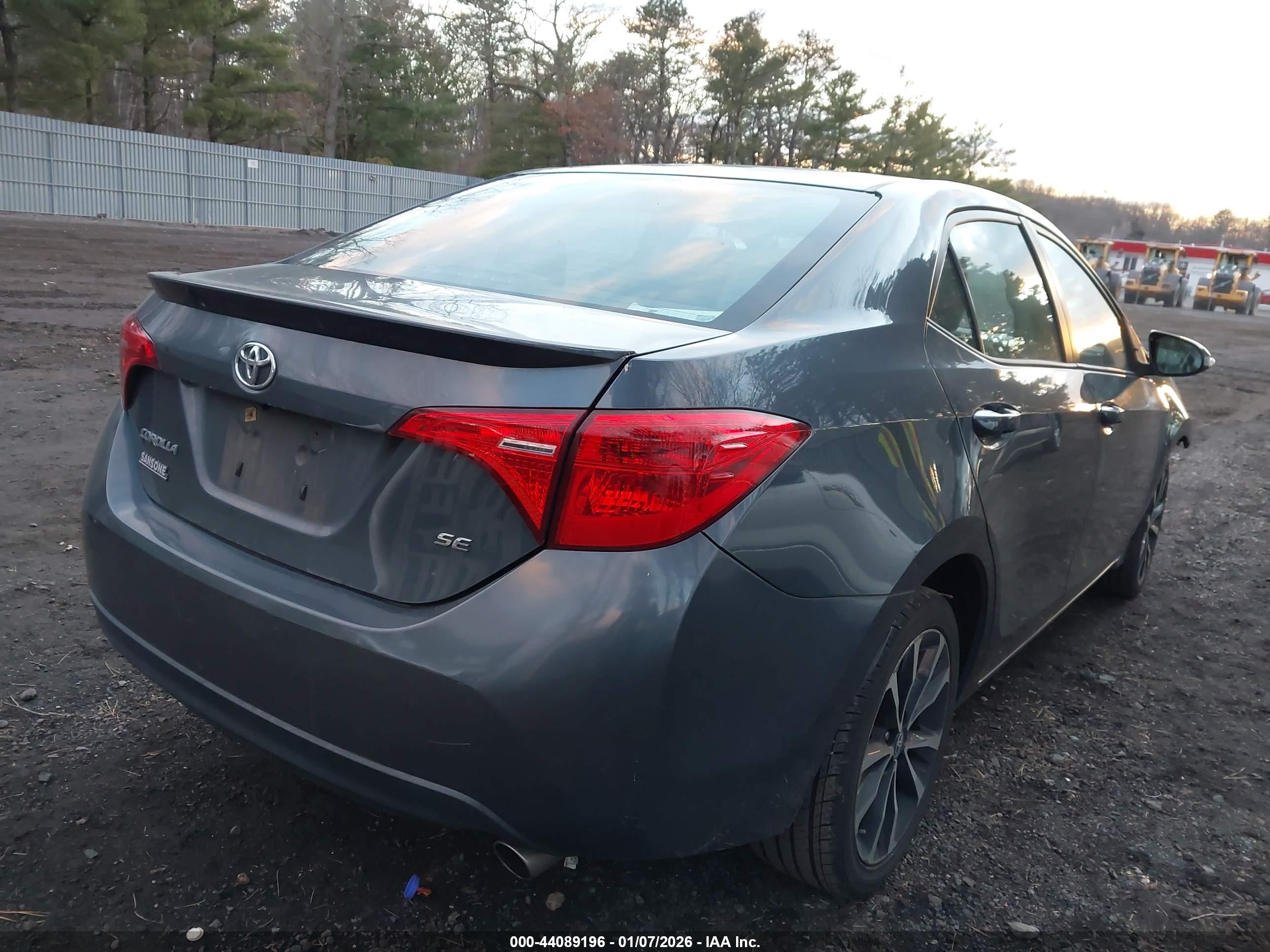 TOYOTA COROLLA image 4