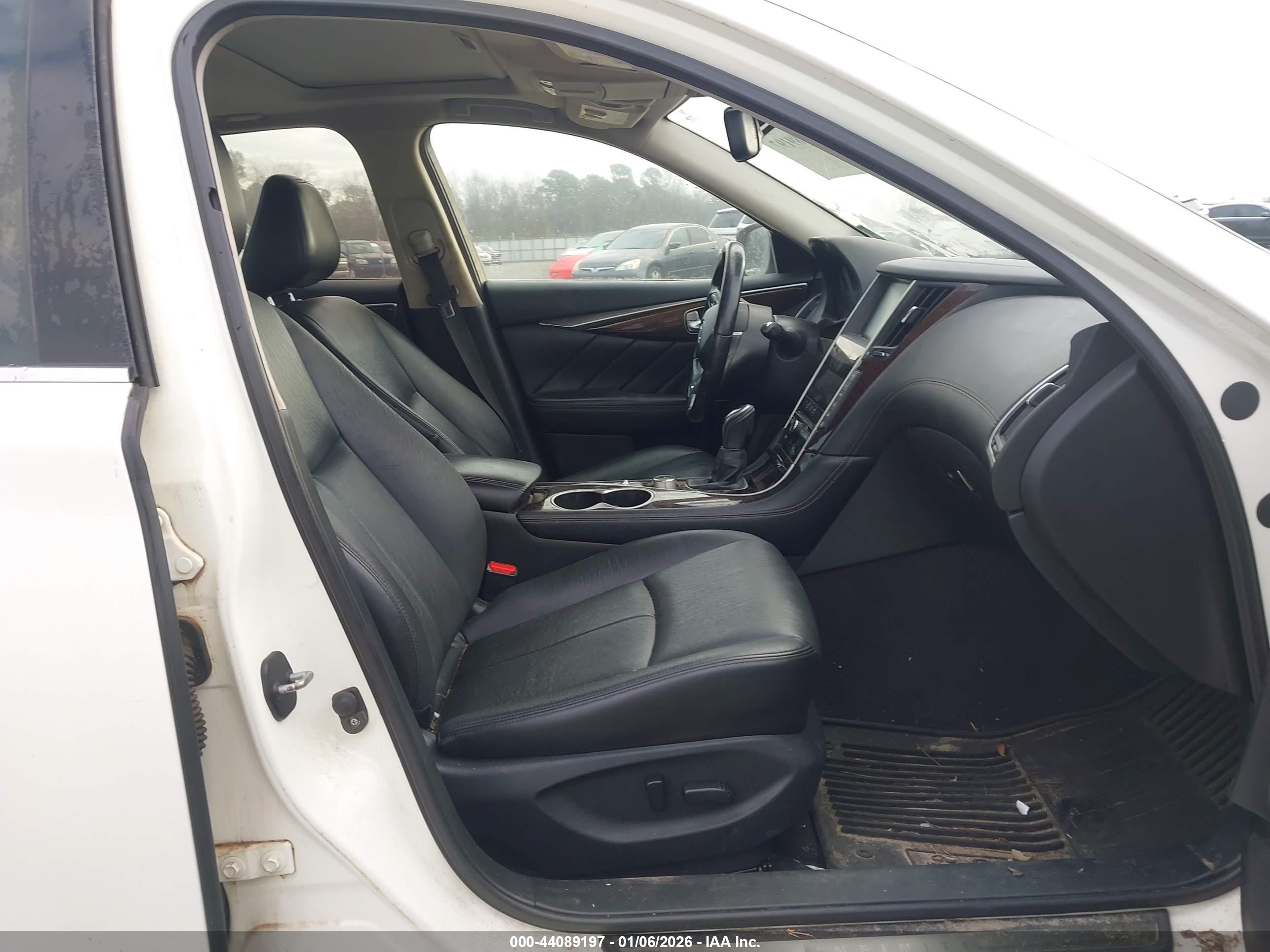 INFINITI Q50 image 5