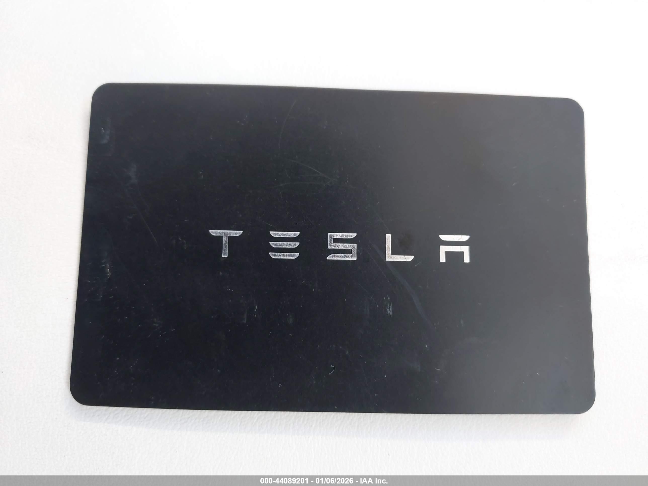 TESLA MODEL image 11