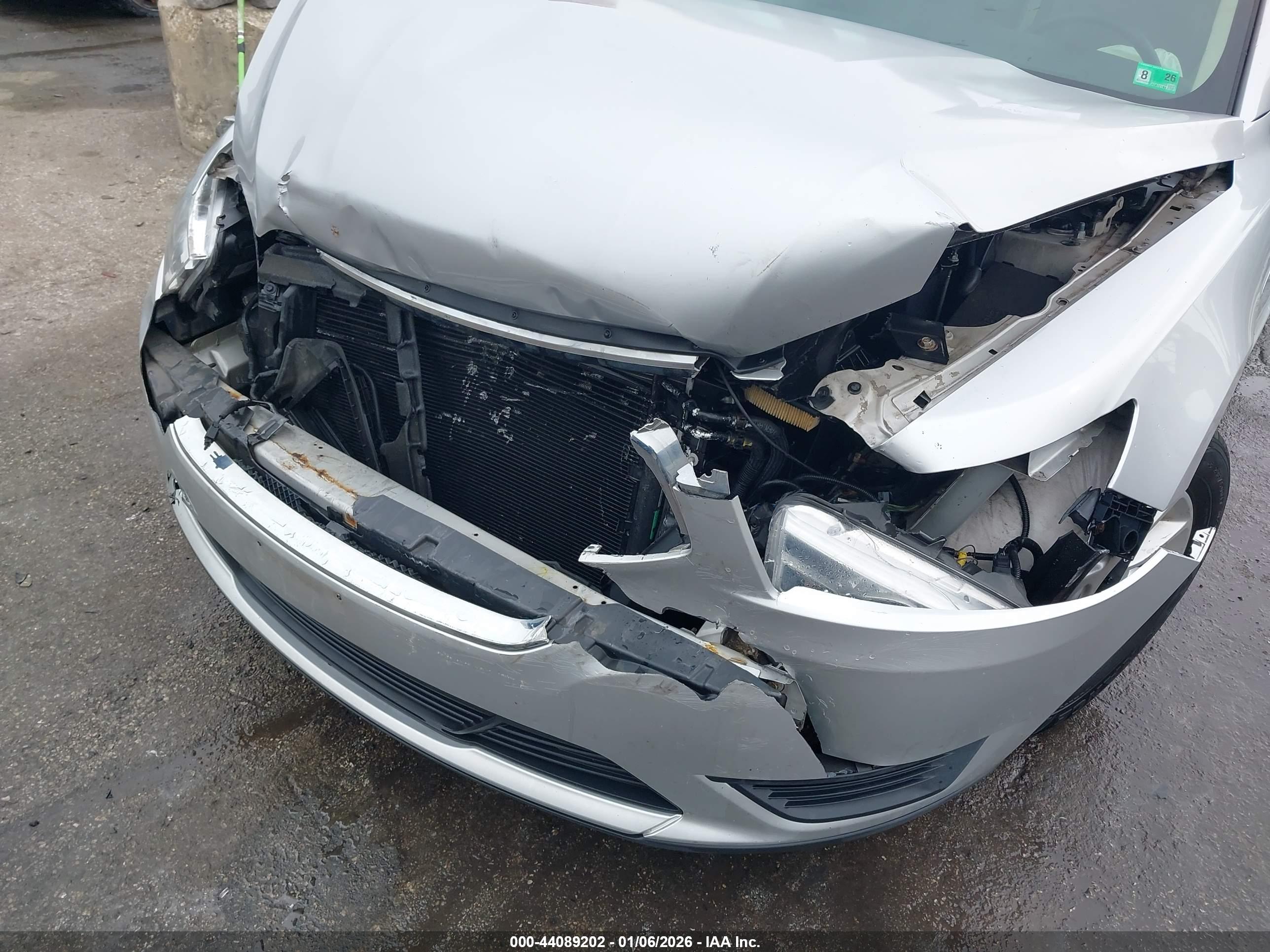 FORD TAURUS image 6