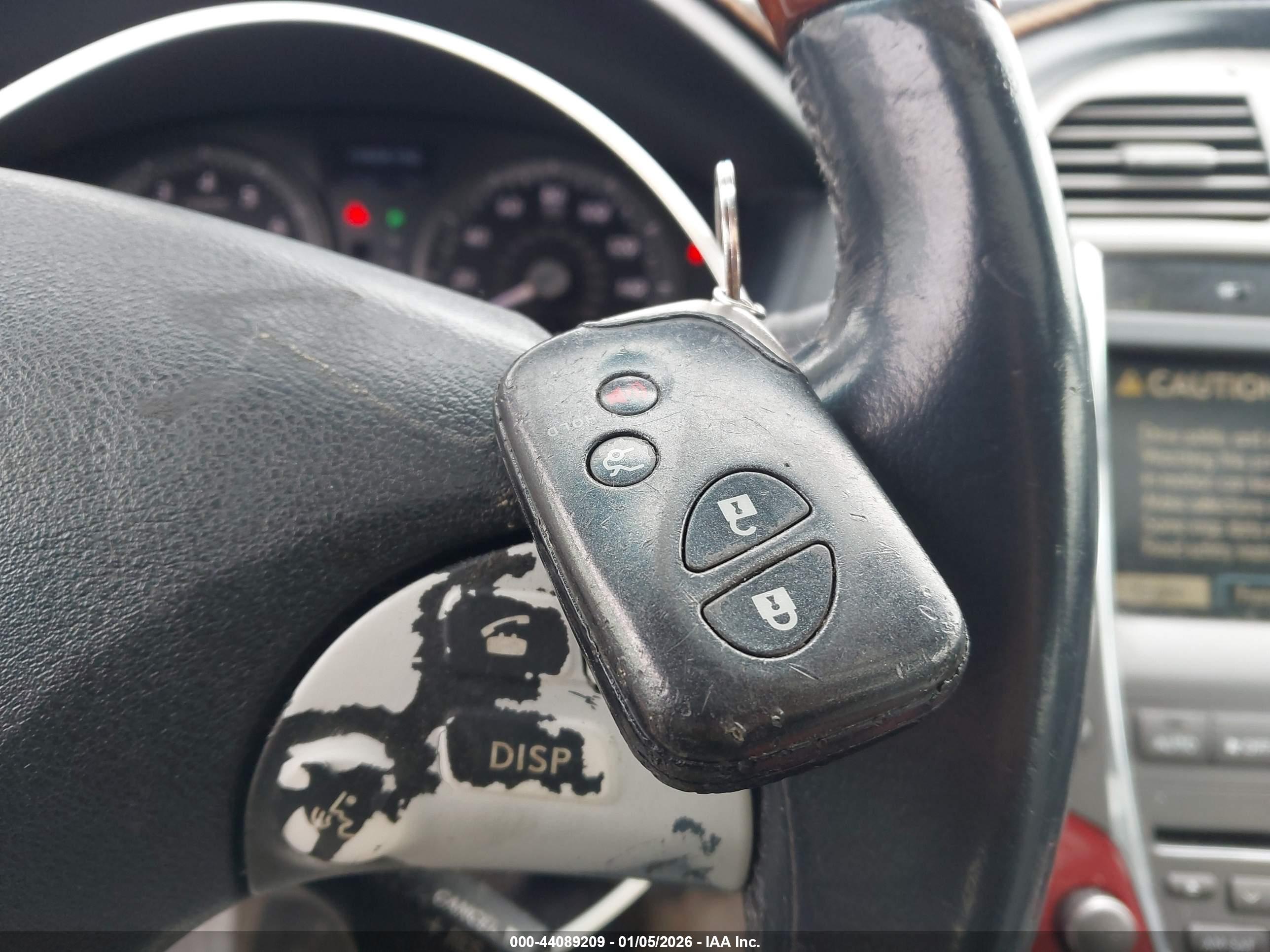 LEXUS ES image 11