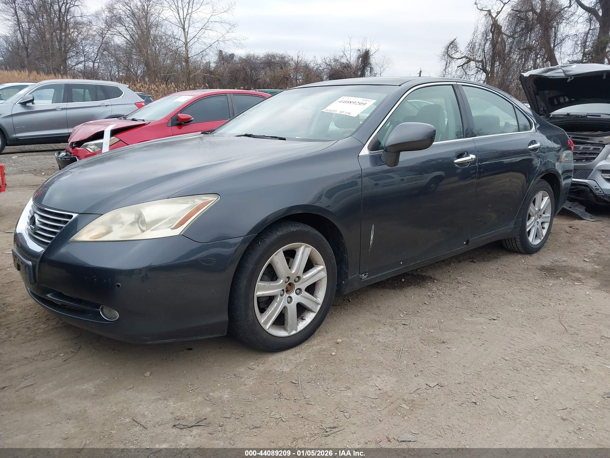 LEXUS ES image 2