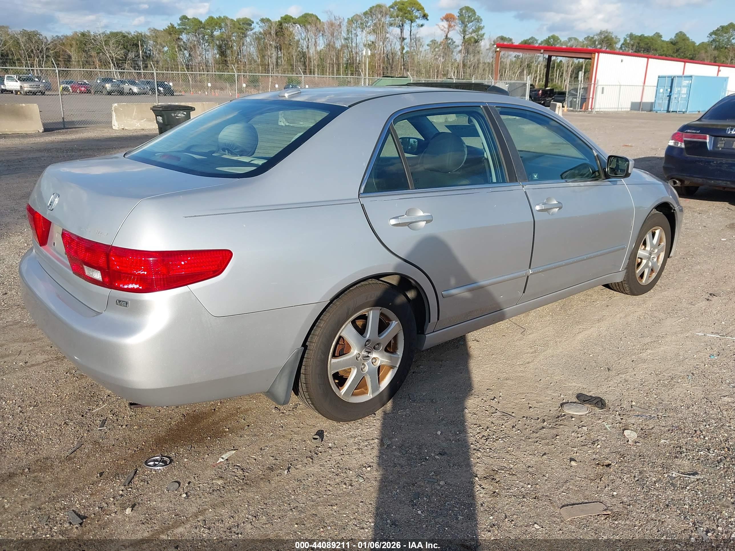 HONDA ACCORD image 4