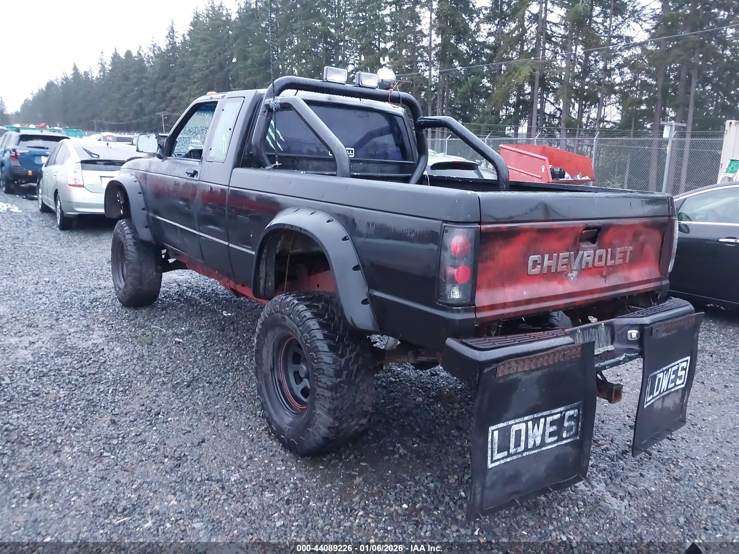 CHEVROLET S image 3