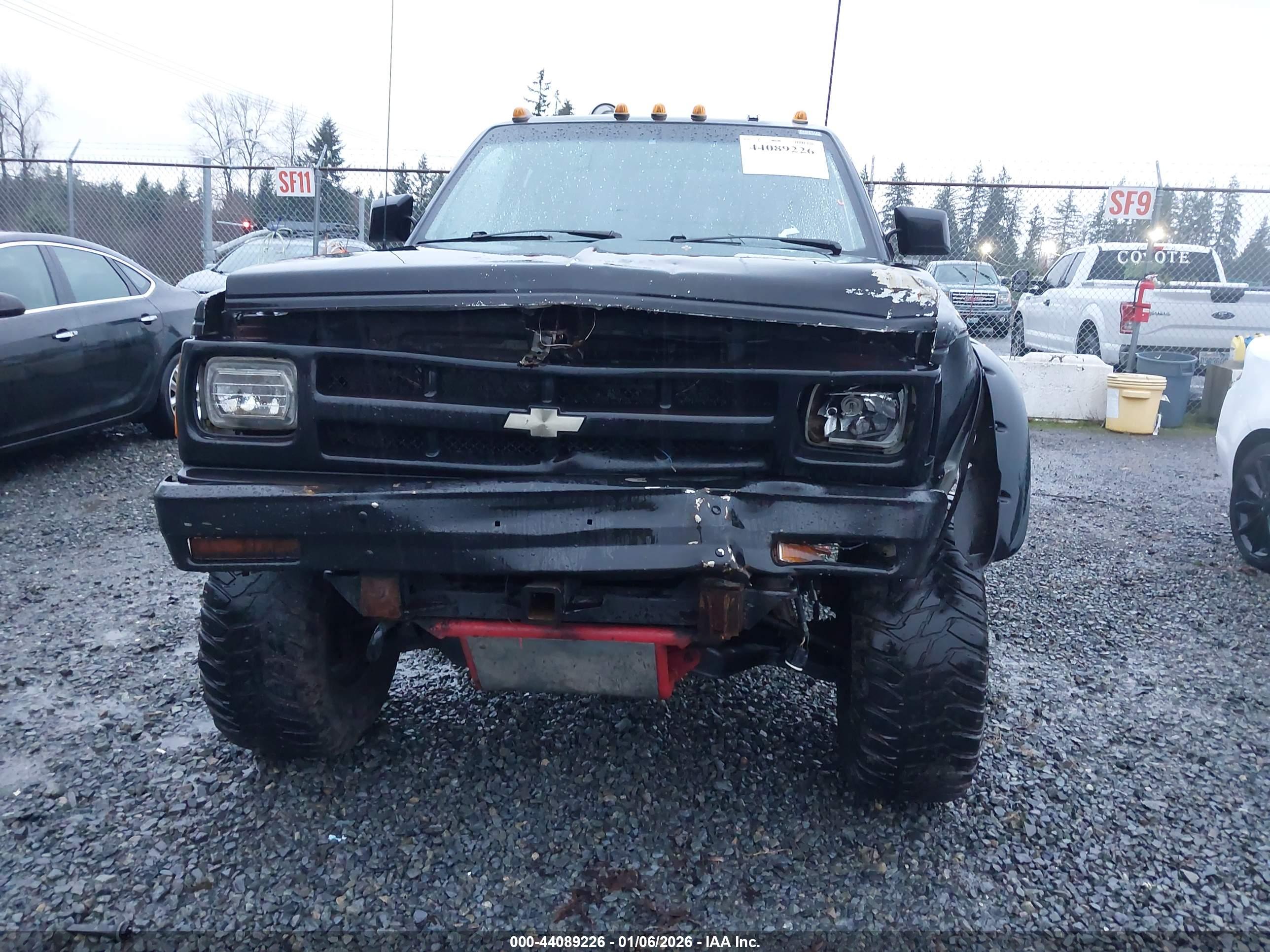 CHEVROLET S image 6