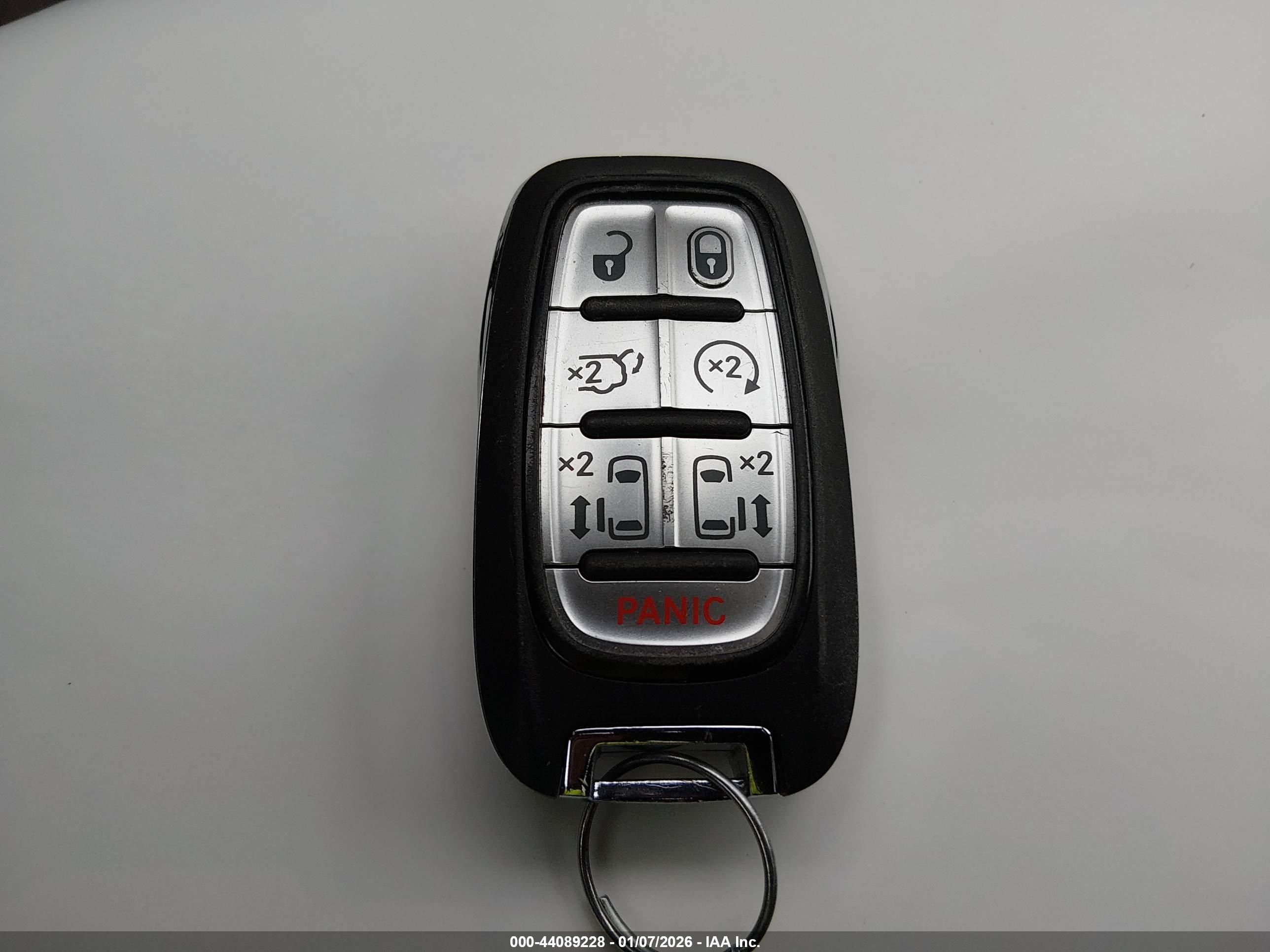CHRYSLER PACIFICA image 11