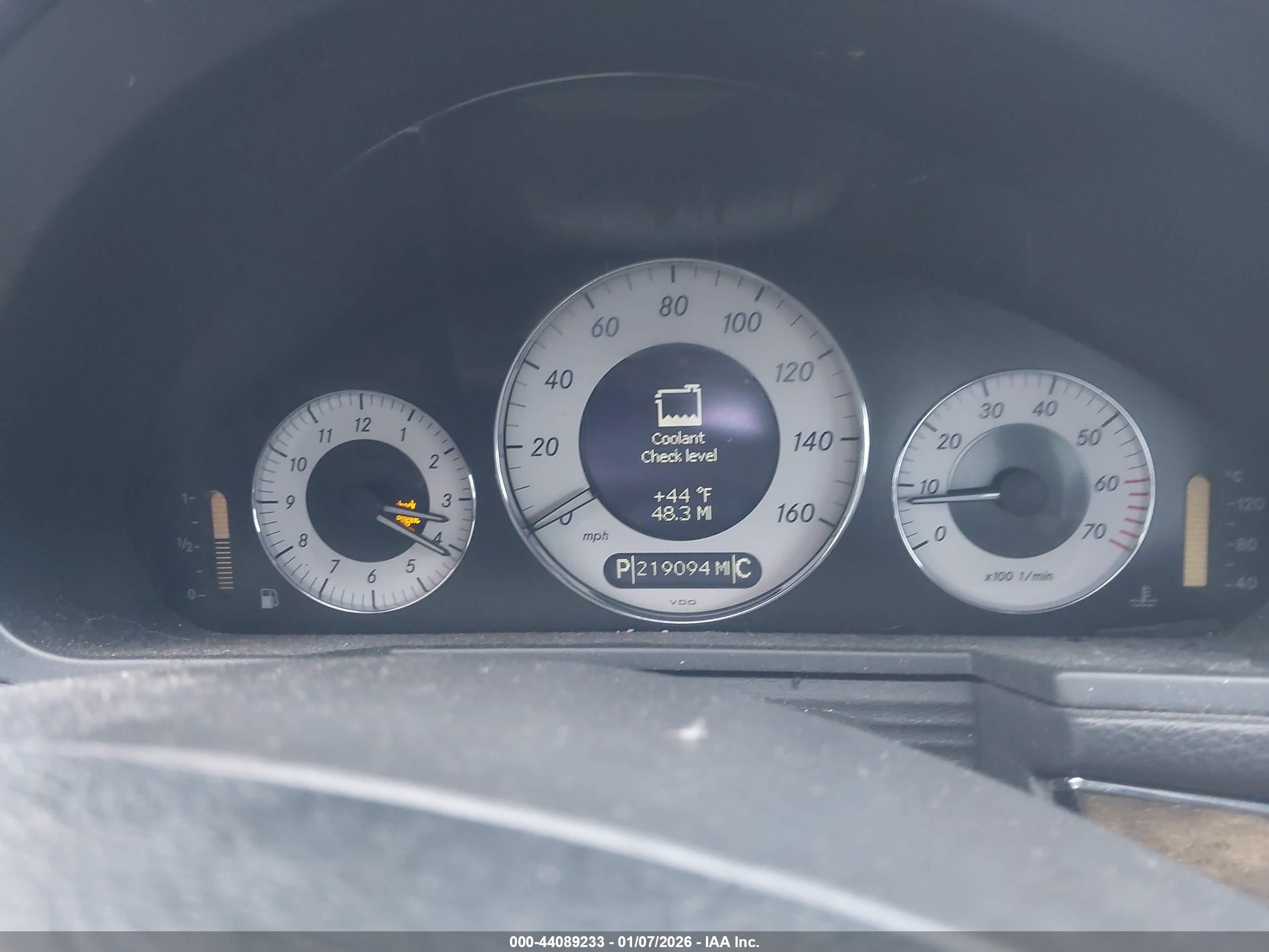 MERCEDES-BENZ E image 7