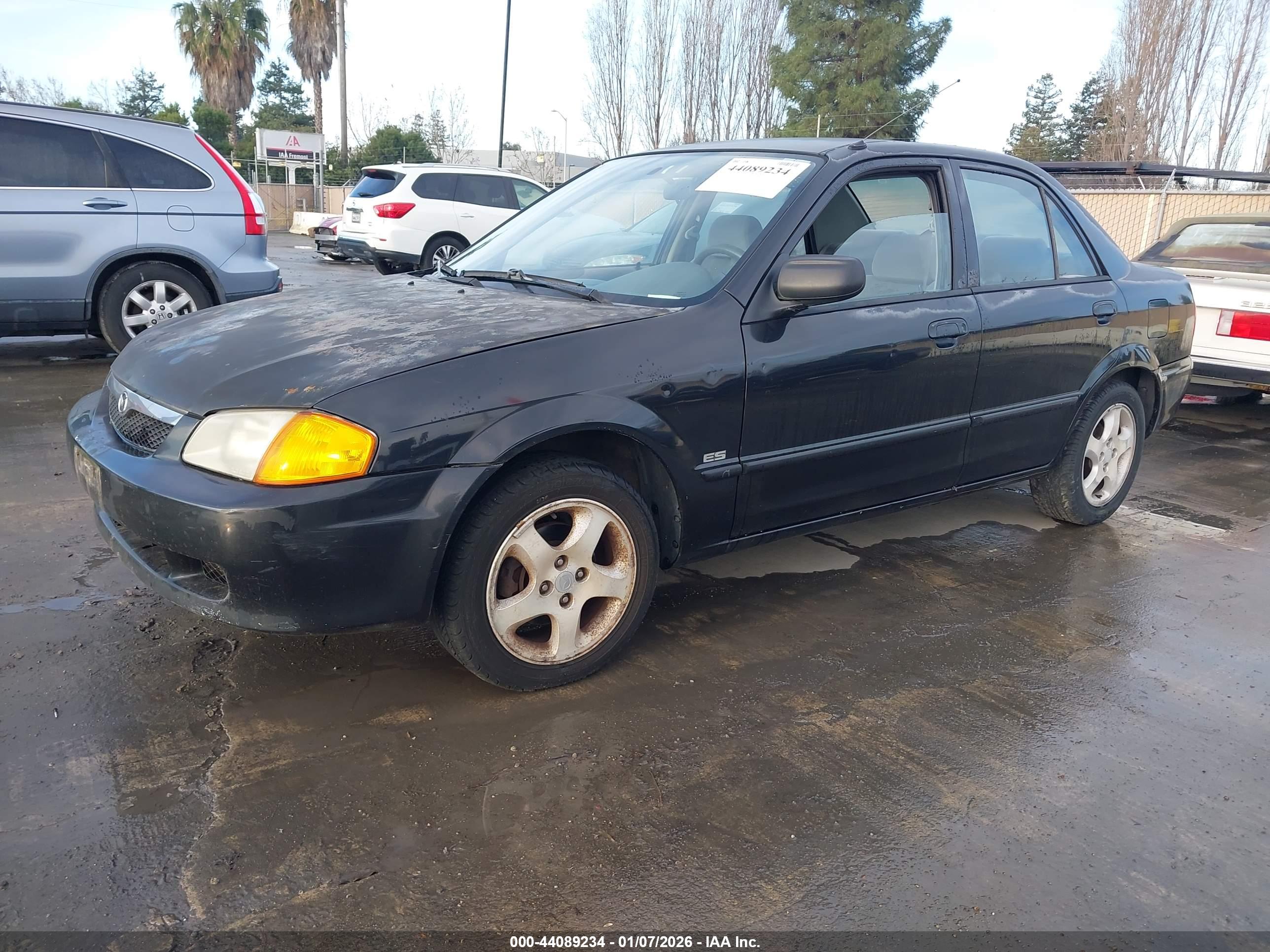 MAZDA PROTEGE image 2