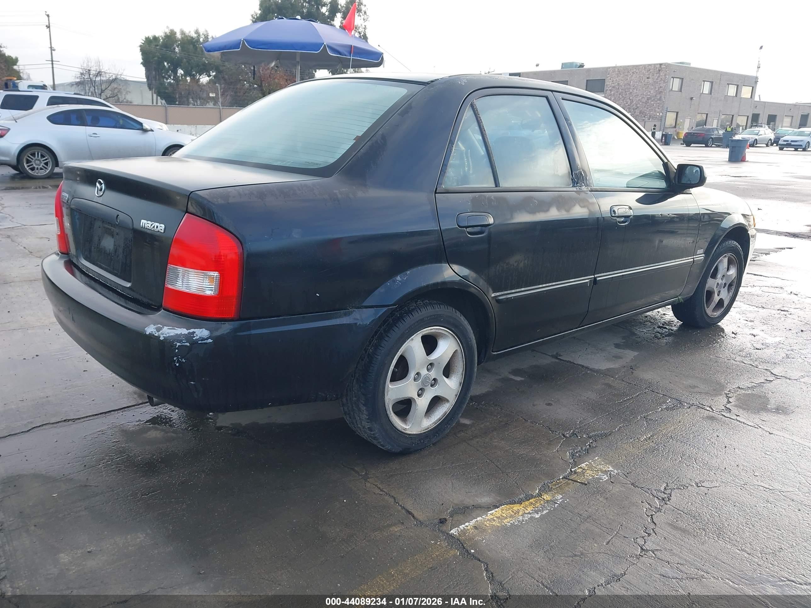MAZDA PROTEGE image 4