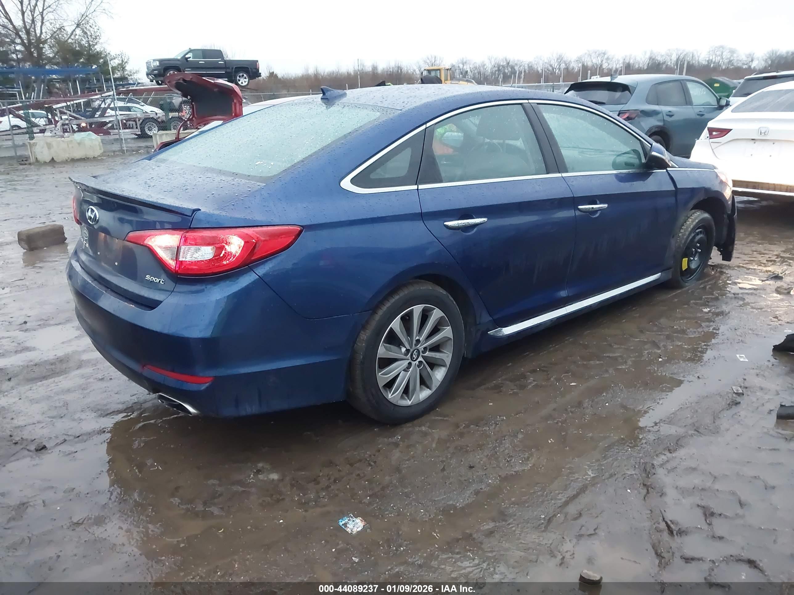 HYUNDAI SONATA image 4