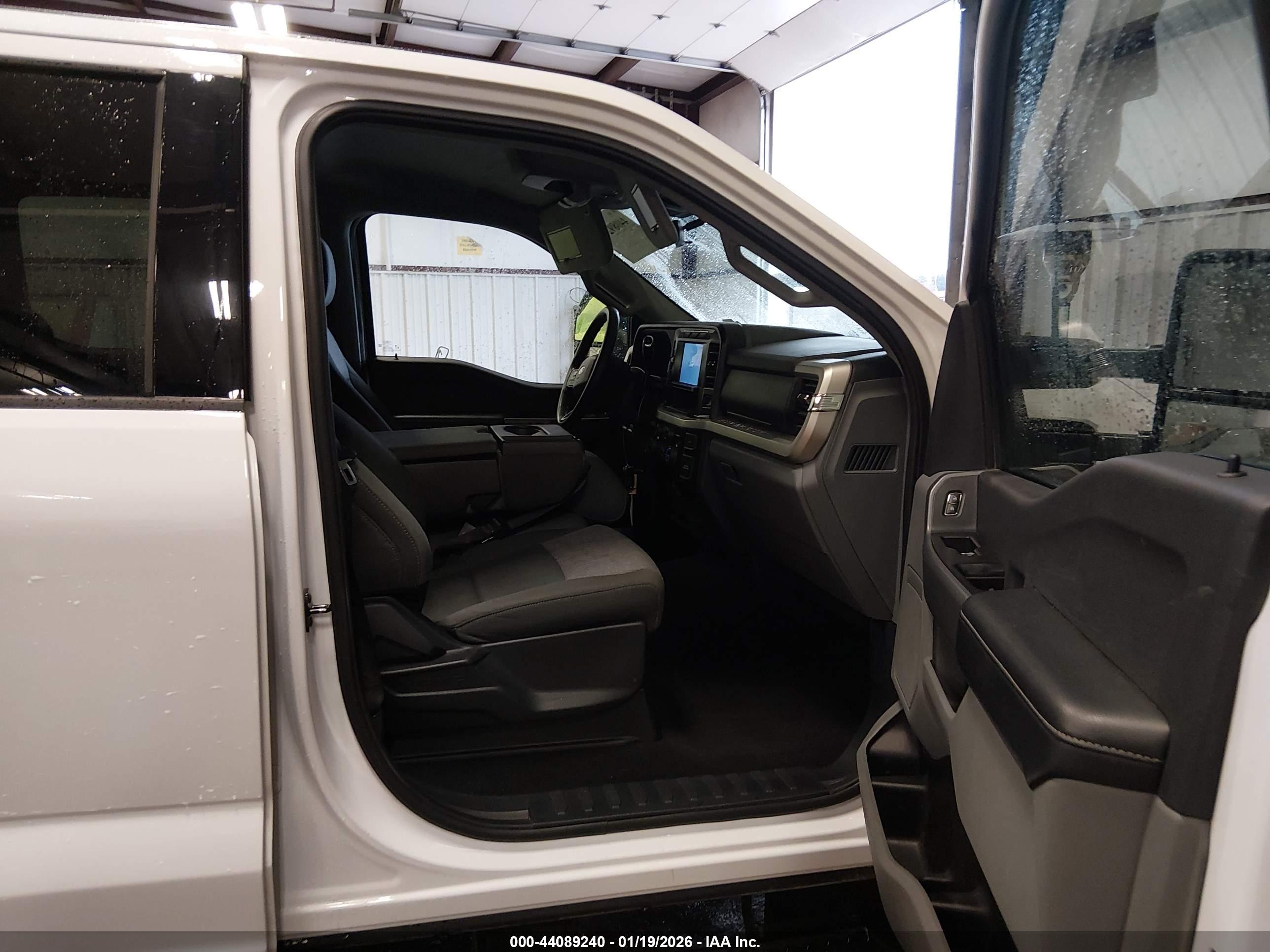 FORD F-250 image 5