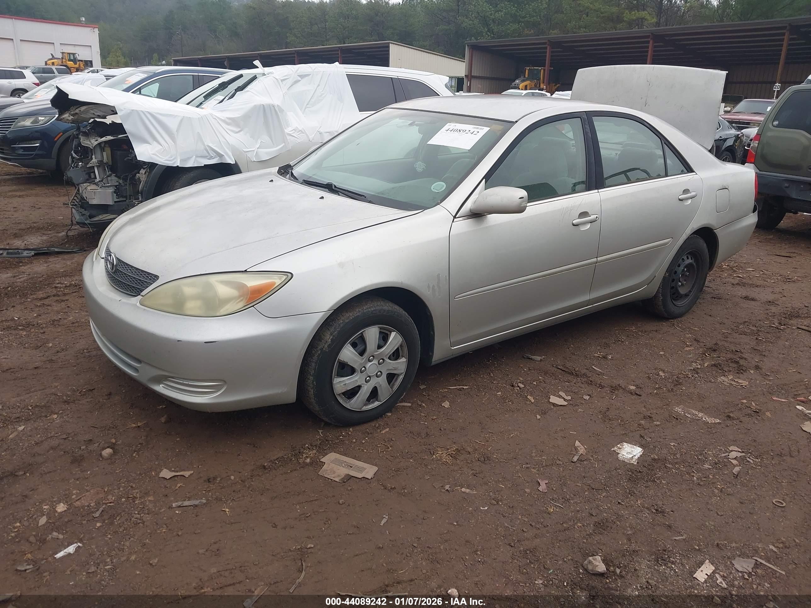 TOYOTA CAMRY image 2