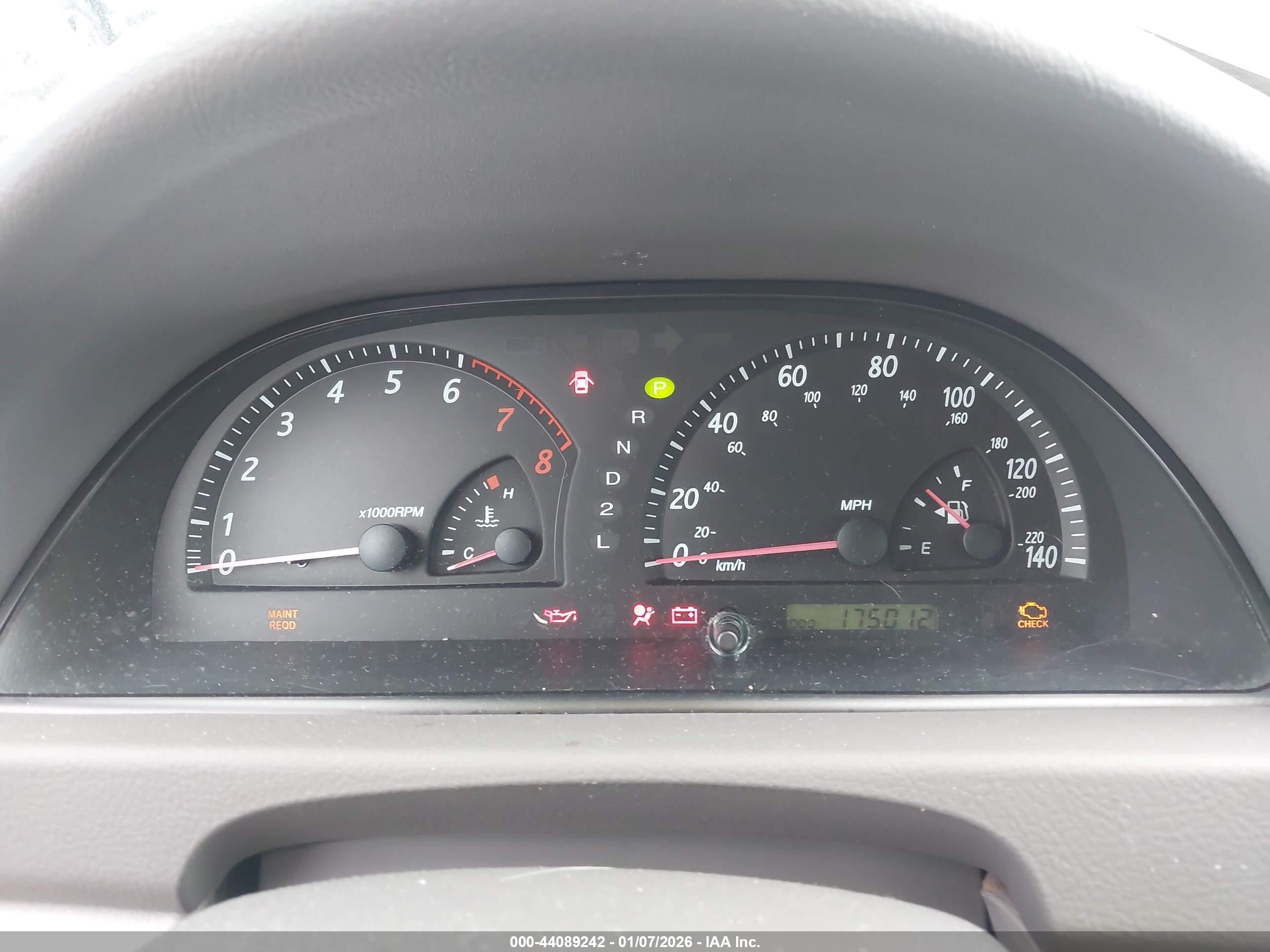 TOYOTA CAMRY image 7
