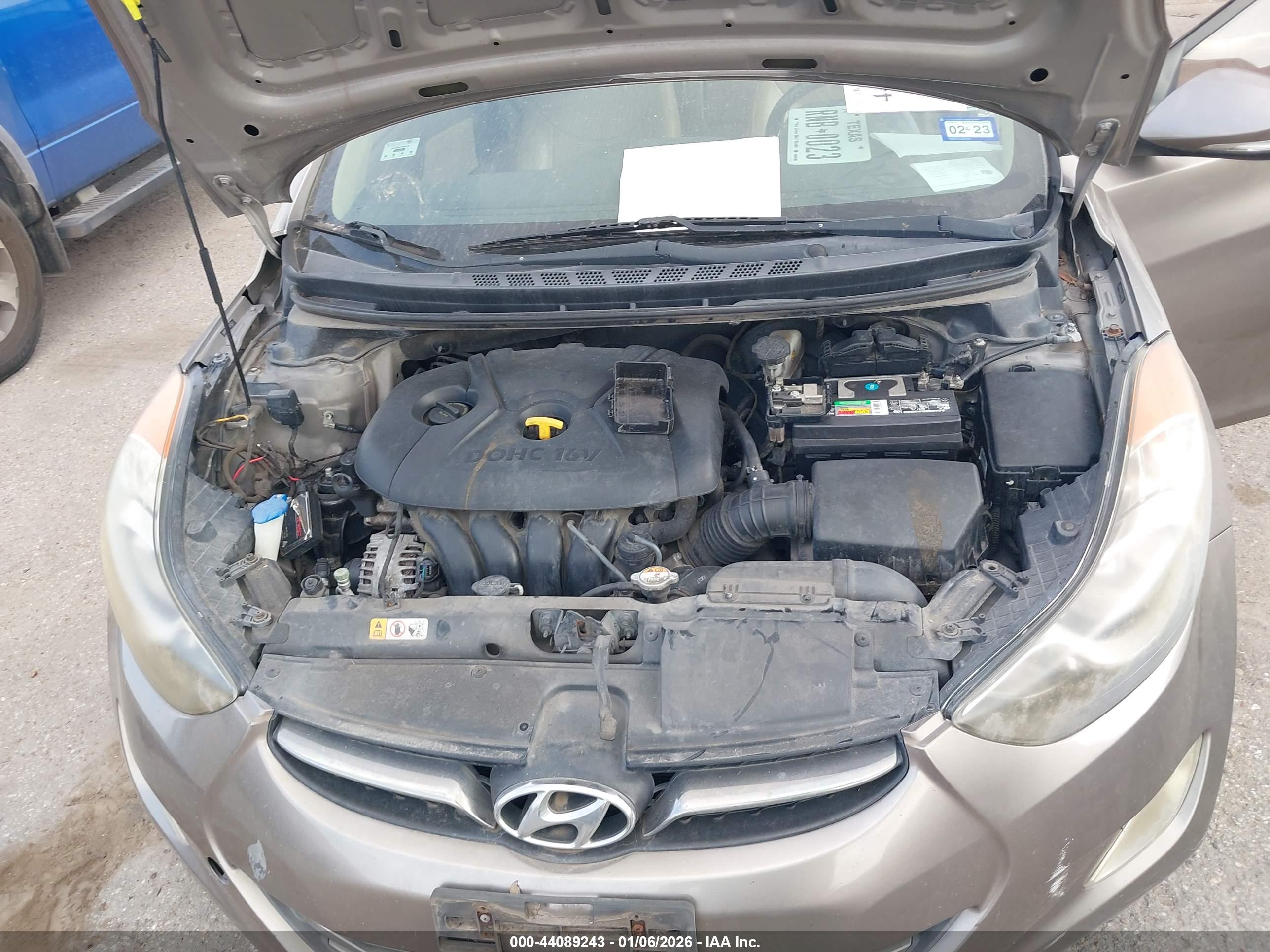 HYUNDAI ELANTRA image 10